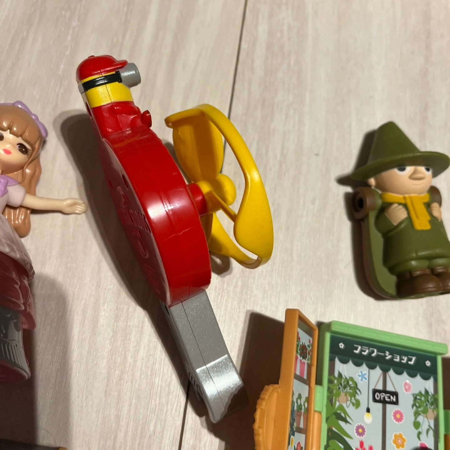 おもちゃセットの写真5枚目