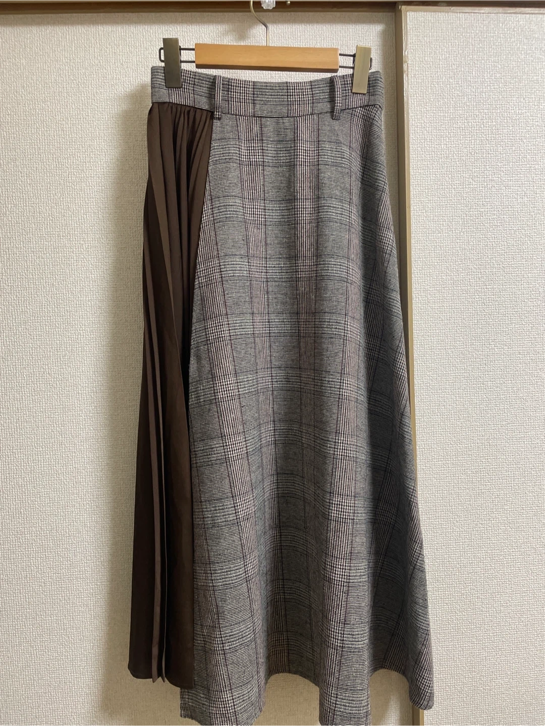 【100円均一セール】冬スカートの写真2枚目