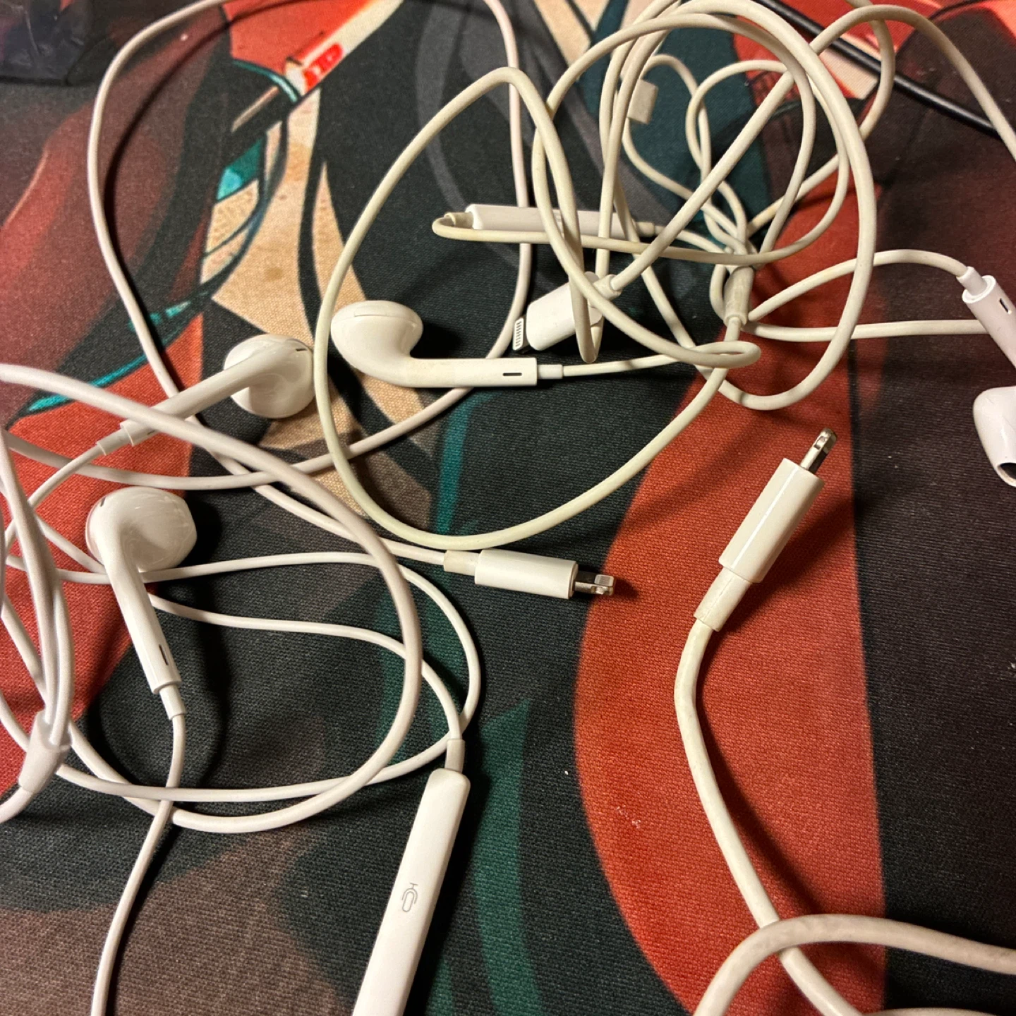 アップル イヤホン2ケーブル1の写真3枚目