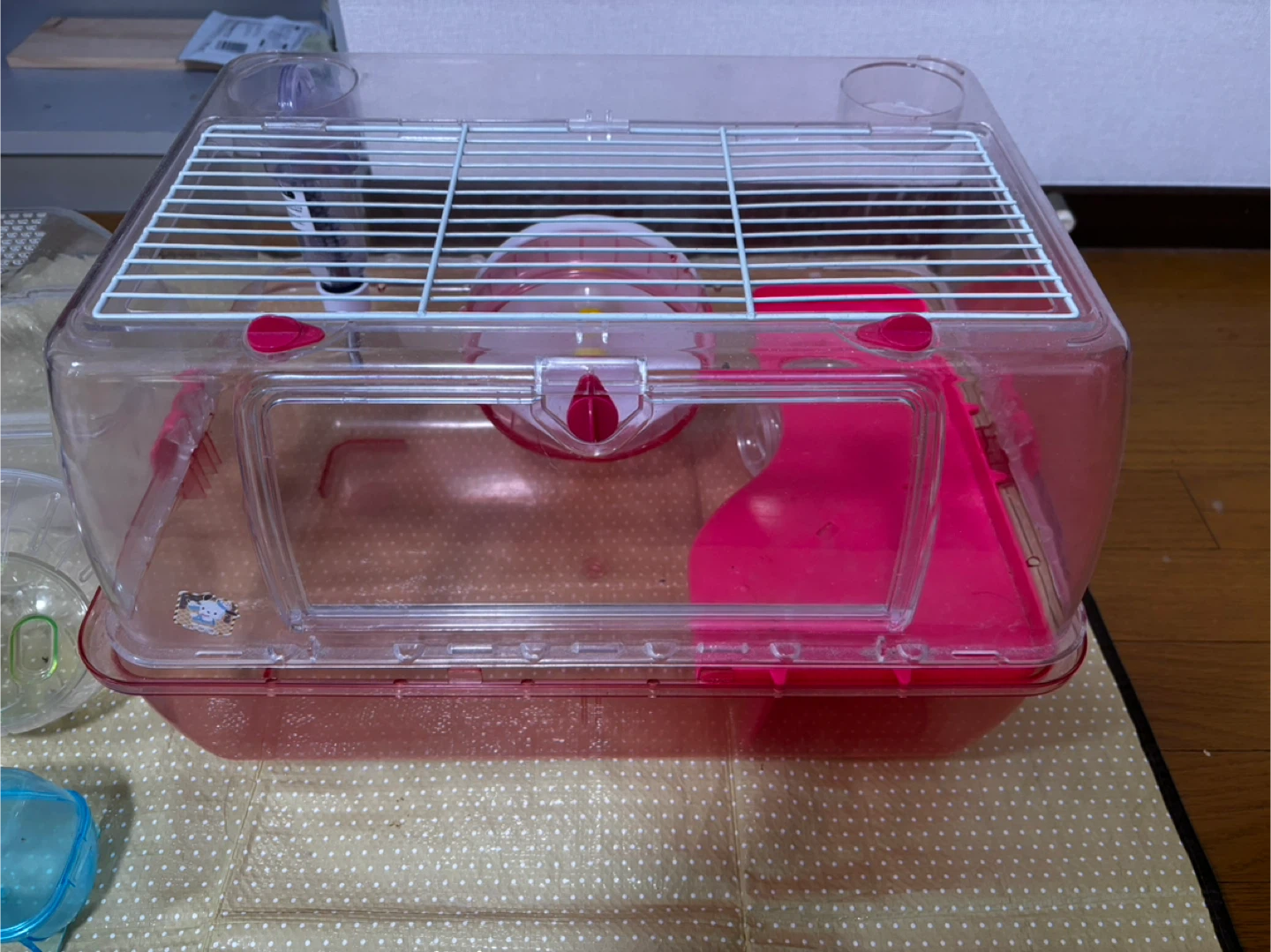 ハムスター用ケージと用品セットの写真4枚目