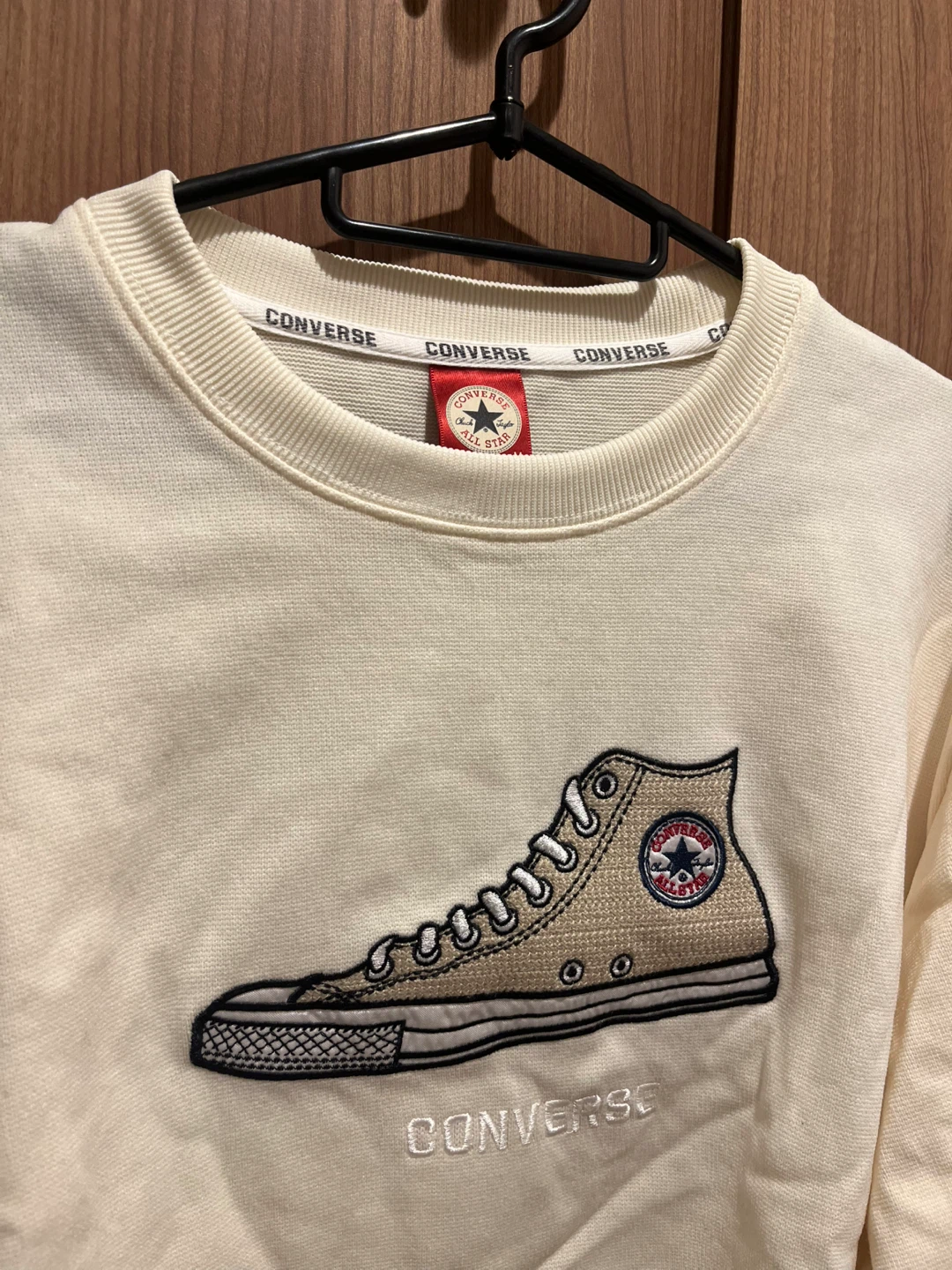 コンバース　メンズ　ロングTシャツ　ポリエステル素材　ホワイトの写真3枚目