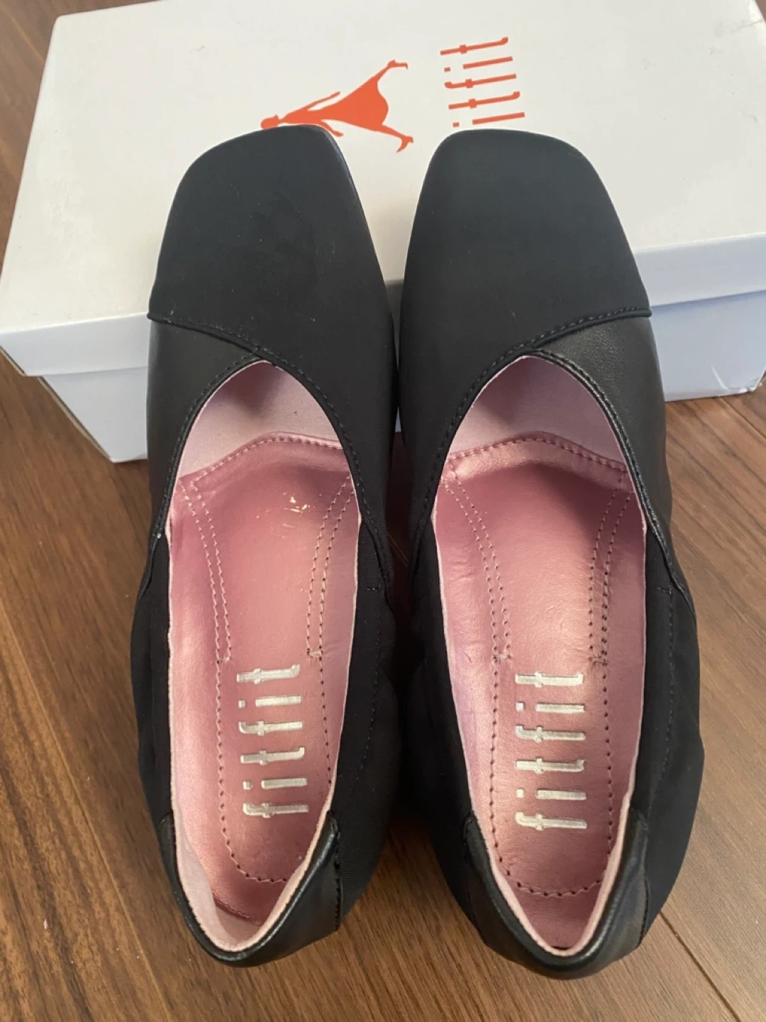 フィットフィット シューズ 新品22〜22.5㎝