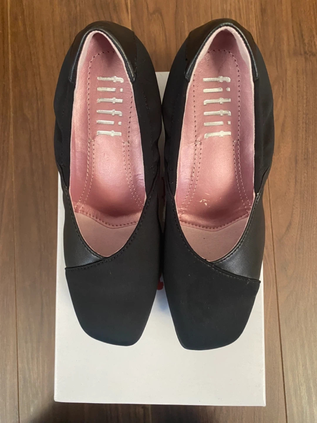 フィットフィット シューズ 新品22〜22.5㎝の写真2枚目