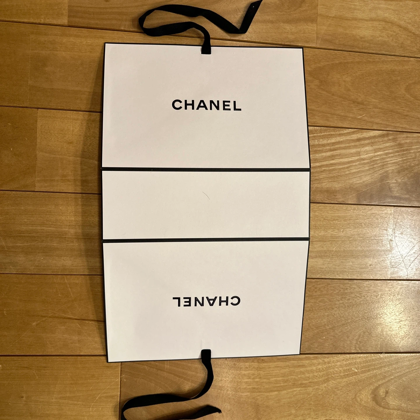 シャネル ショッパーの写真3枚目