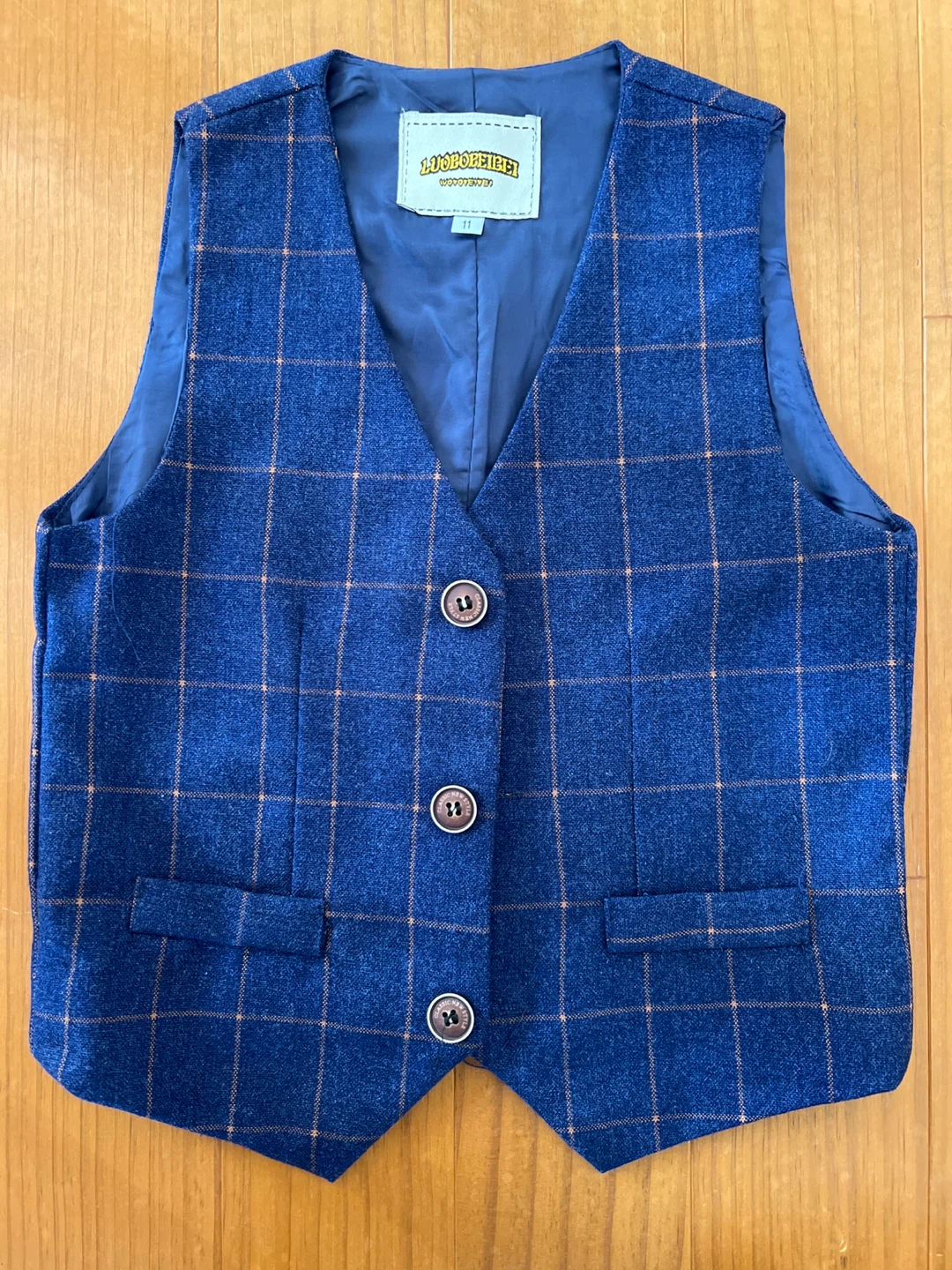 子ども用スーツ ジャケット、ベスト、ズボン3点セットの写真4枚目