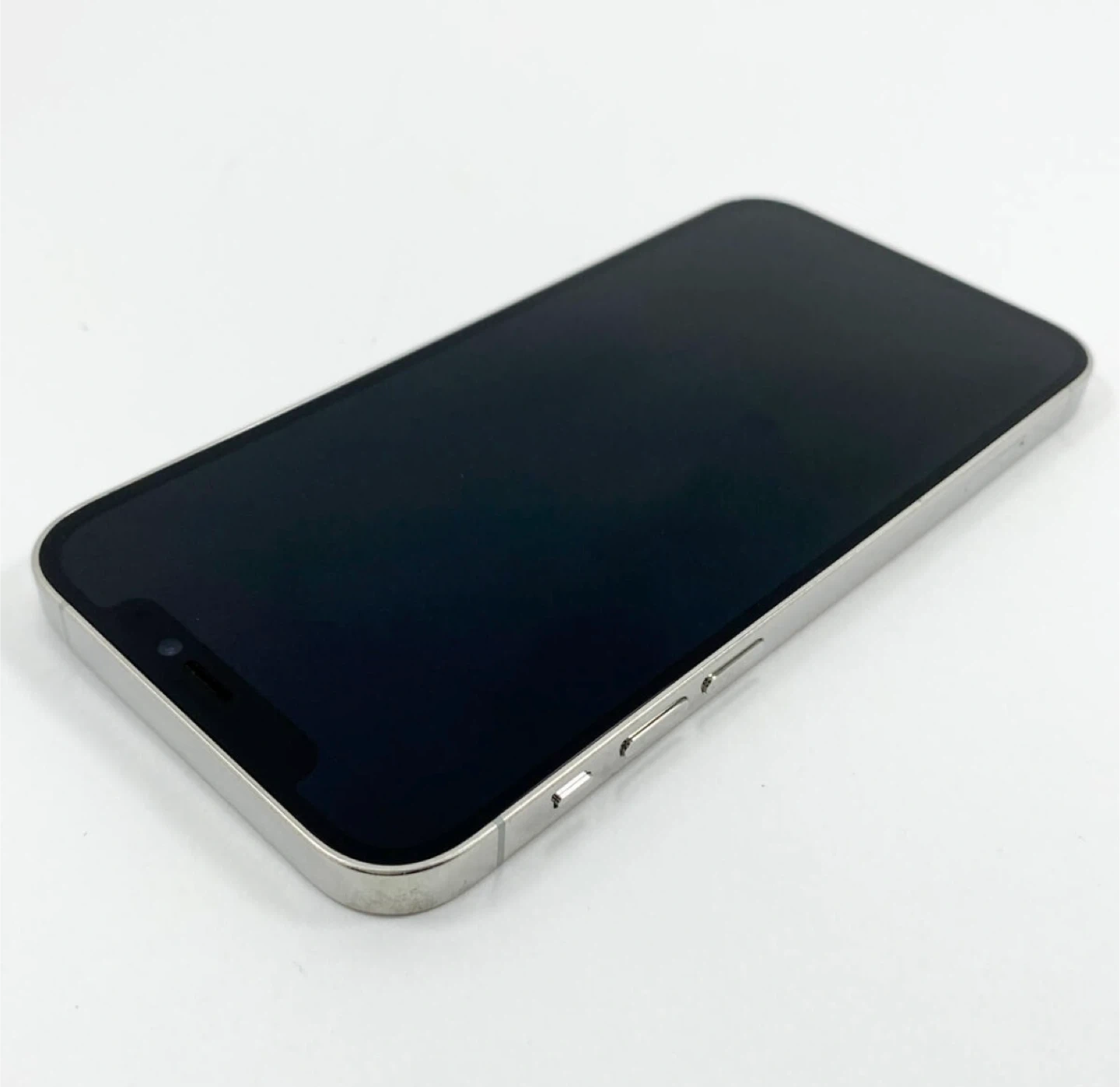 アップル iPhone 12 Pro 256GB シルバーの写真5枚目