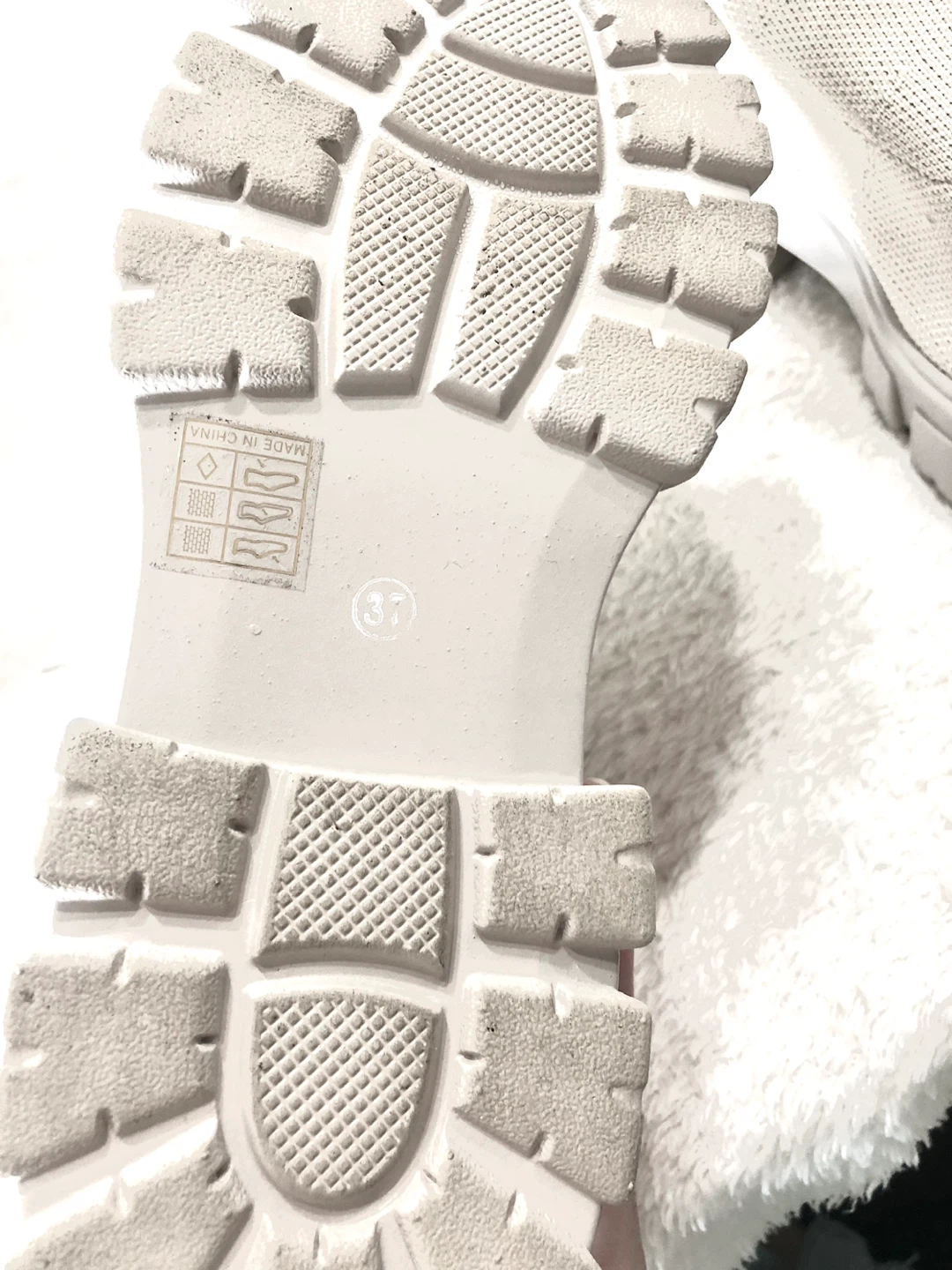 👢✨ 【未使用品】女性用ブーツ🌟✨の写真8枚目