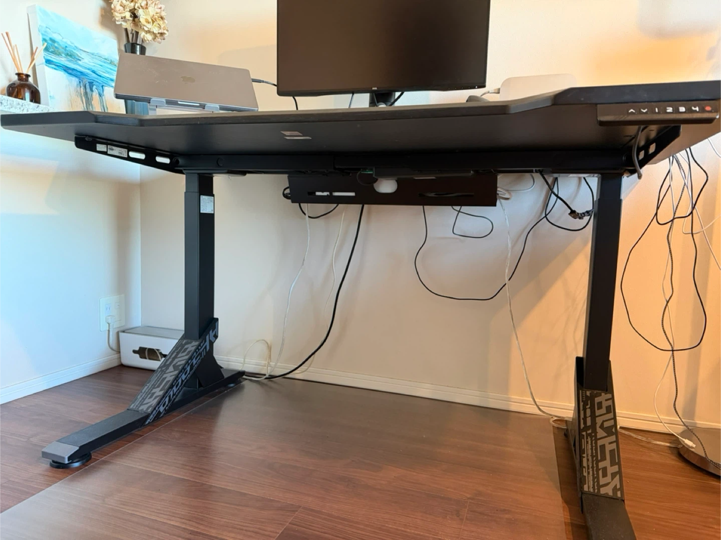 IKEA UPPSPEL 電動昇降ゲーミングデスク 120cm×80cmの写真3枚目