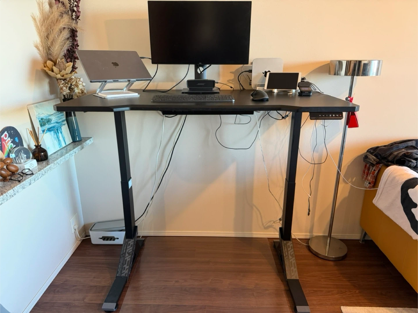IKEA UPPSPEL 電動昇降ゲーミングデスク 120cm×80cmの写真2枚目