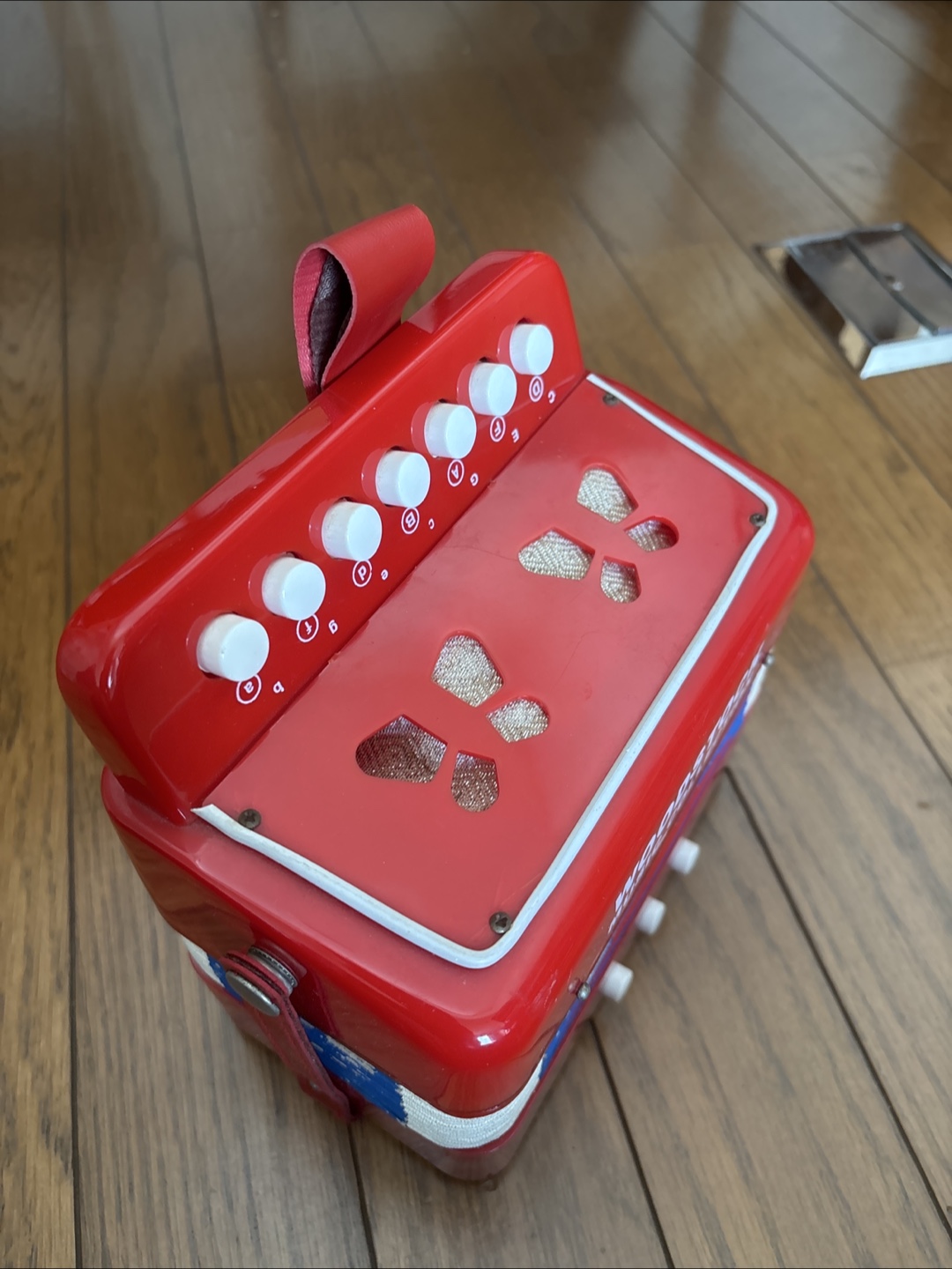 おもちゃ アコーディオン Woodstock Kid's Accordion- Music Collectionの写真2枚目