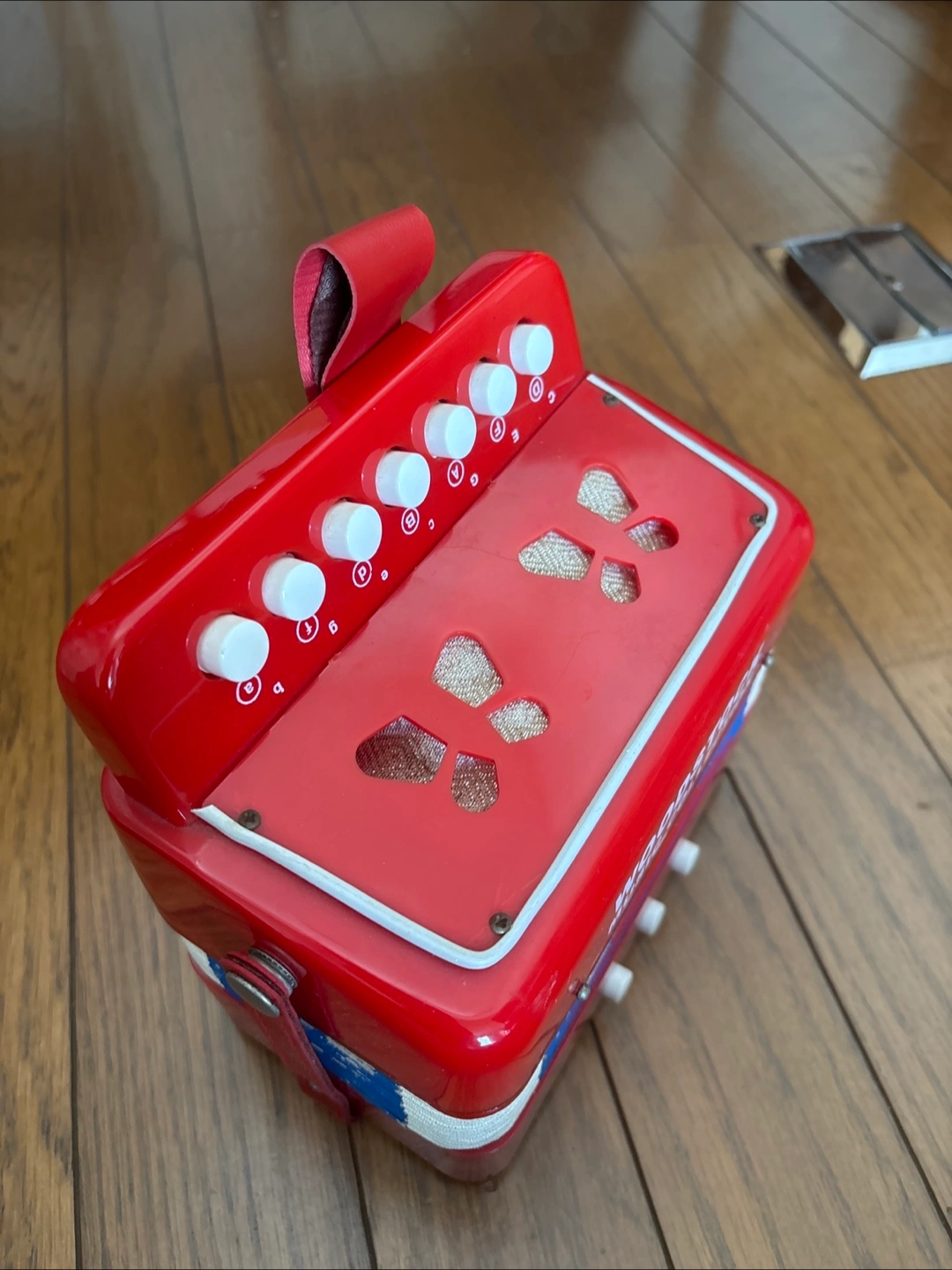 おもちゃ アコーディオン Woodstock Kid's Accordion- Music Collectionの写真2枚目