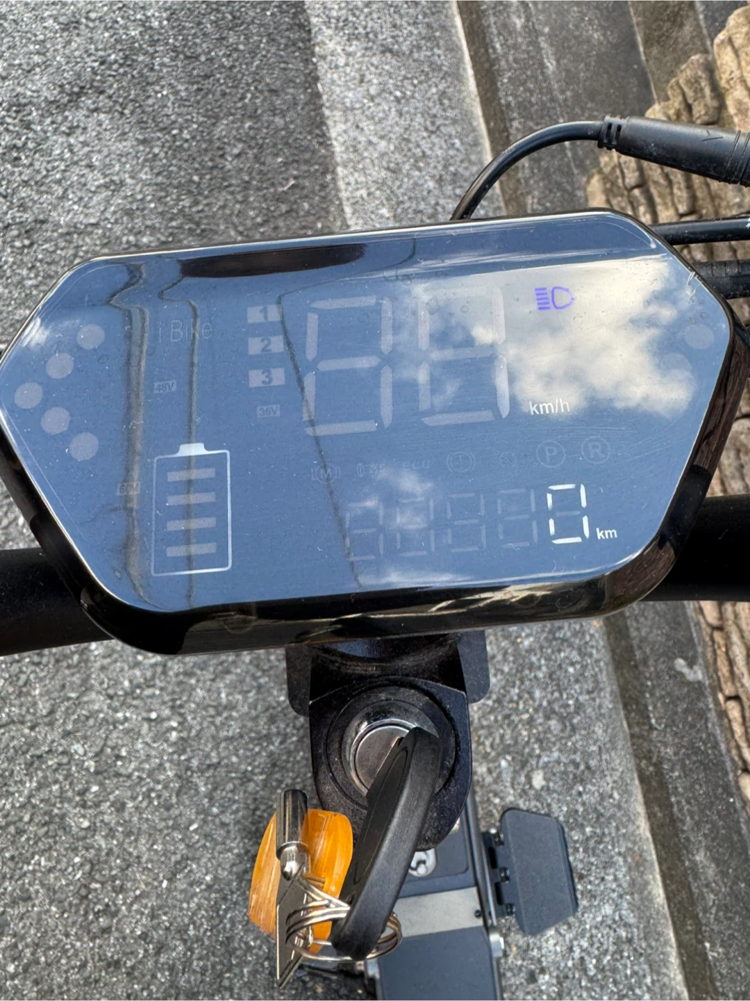 電動バイク Free Mile Plus 充電器付 横浜市鶴見区手渡しの写真6枚目