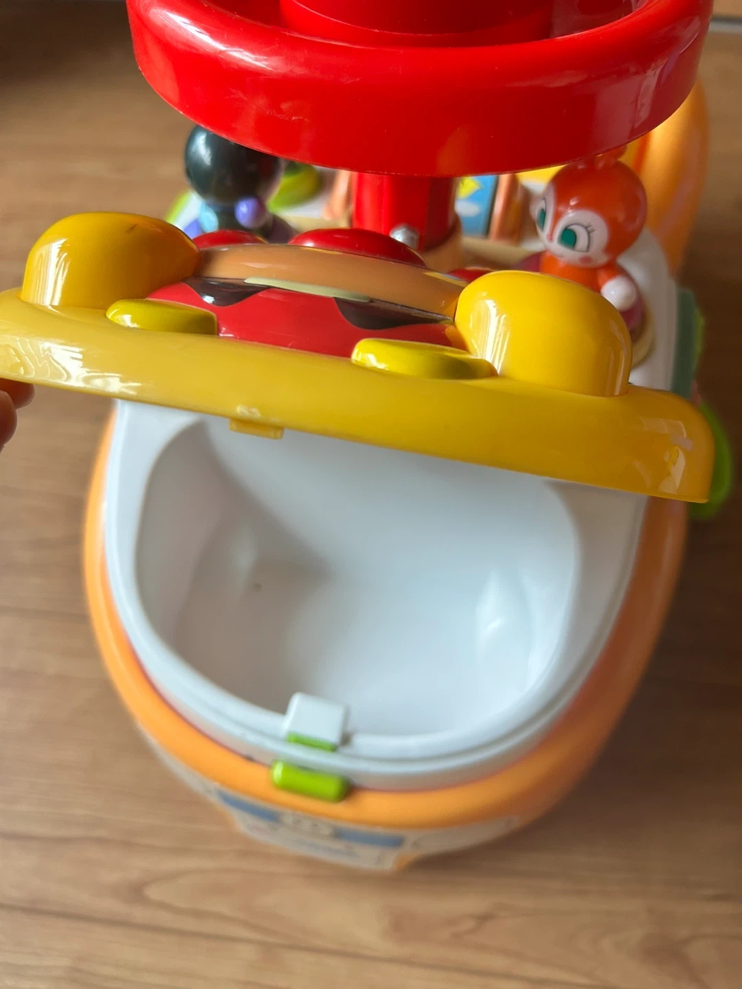 アンパンマン よくばりビジーカー2の写真3枚目