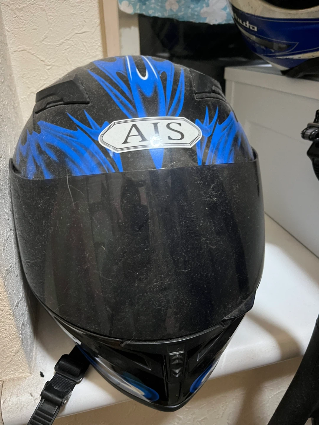 AIS ヘルメットの写真2枚目