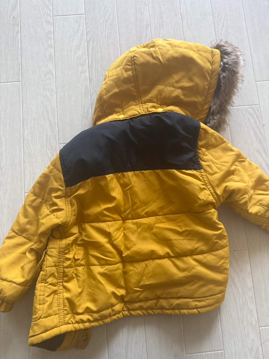 キッズ アウター ジャケット イエロー 95cmの写真2枚目