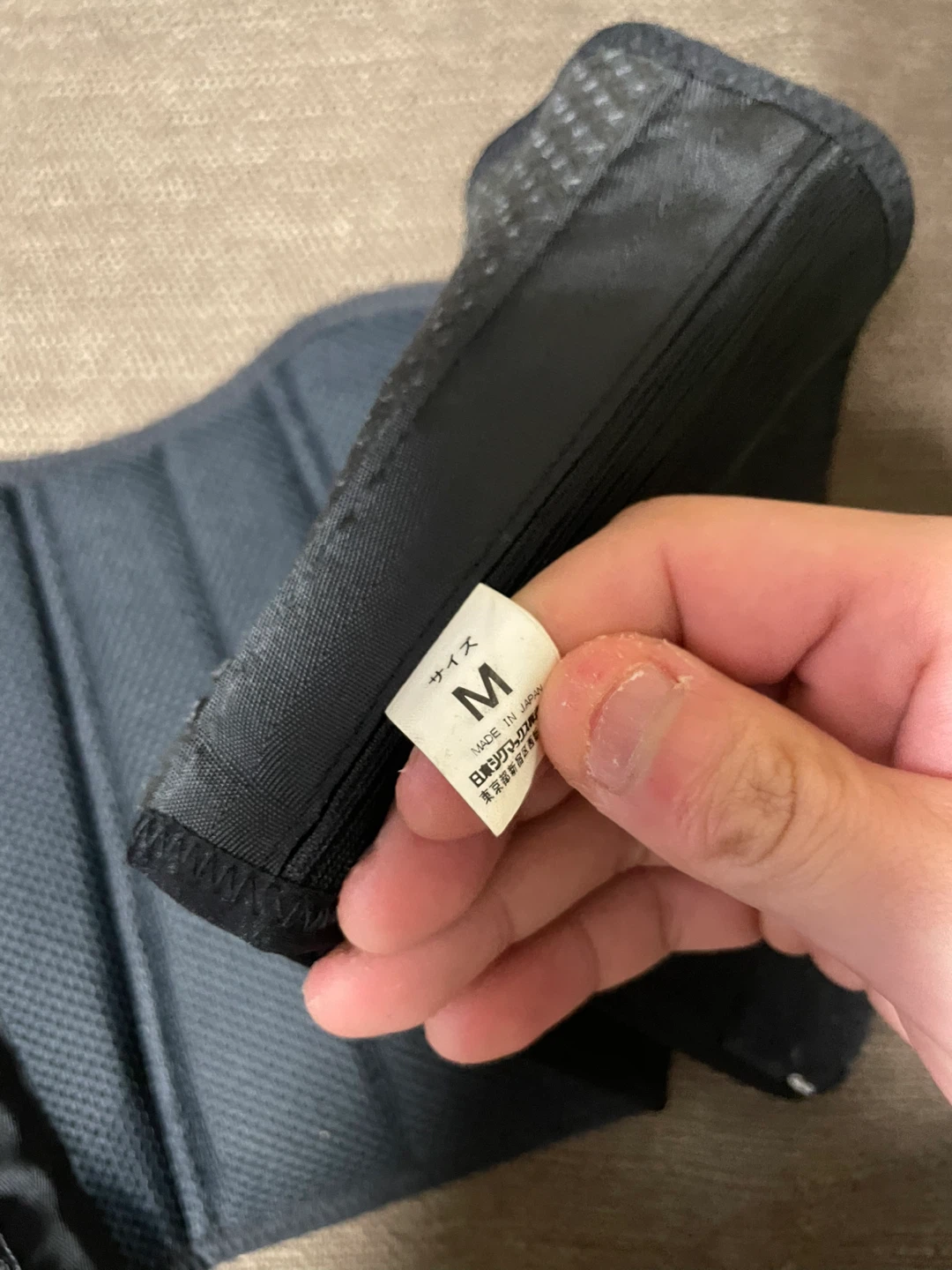 ザムスト ZW-7 腰用サポーター Mサイズの写真3枚目