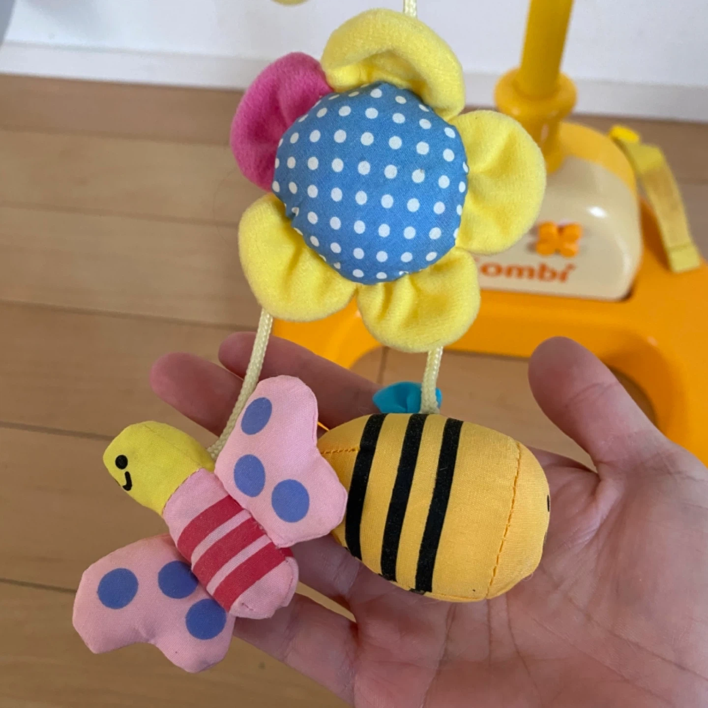 Combi ベビージム おもちゃ 森のすやすやメリー 赤ちゃんの写真3枚目