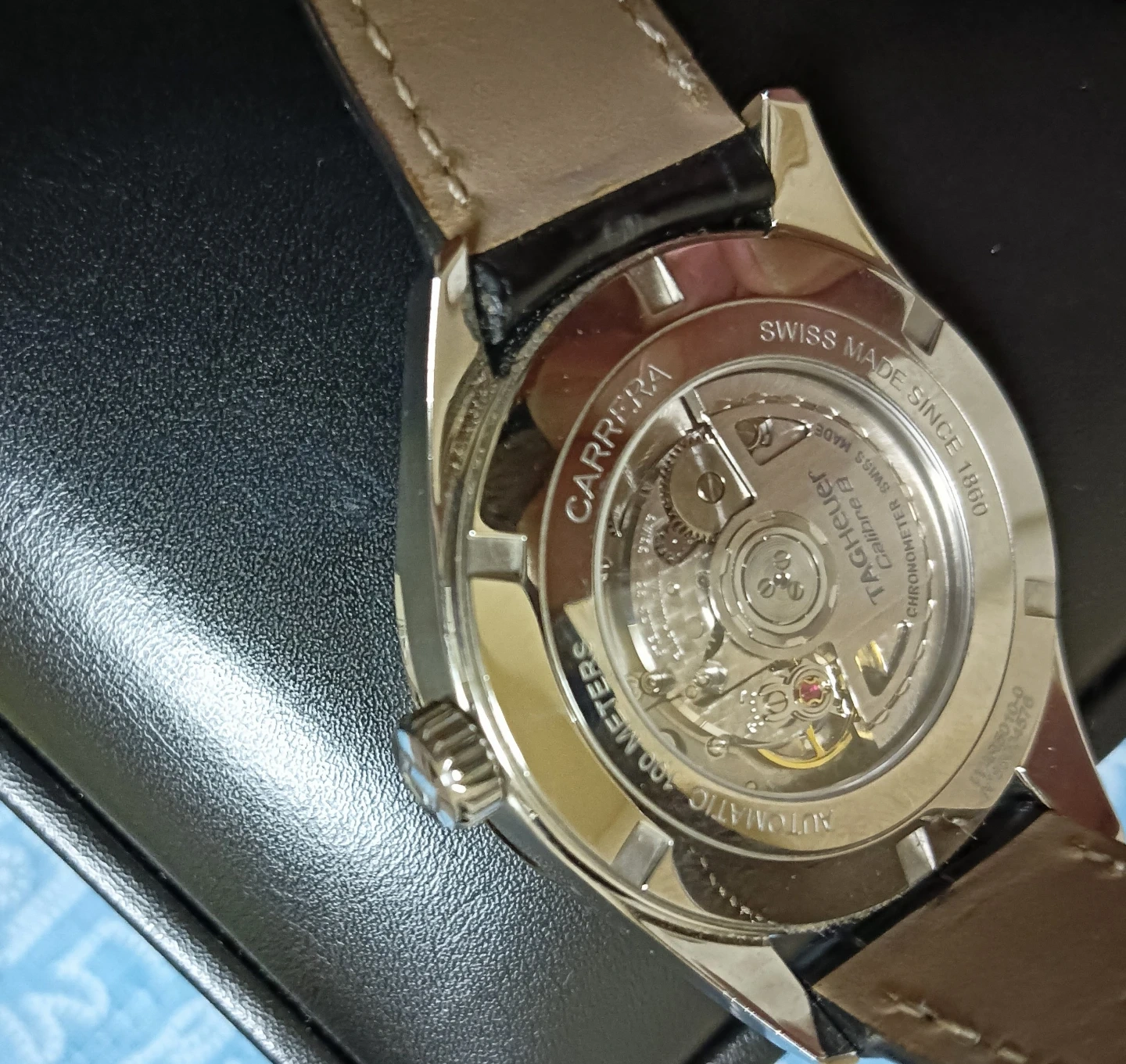非常に美品。TAG HEUER カレラ グランドデイト GMTデュアルタイム 腕時計の写真10枚目