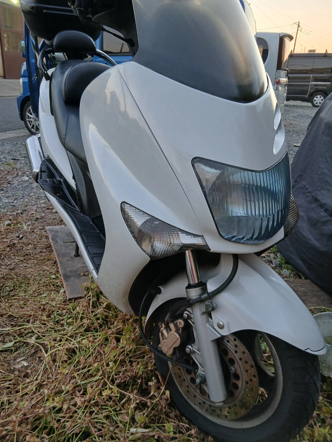 バイク スクーターマシェスティ125FIの写真2枚目