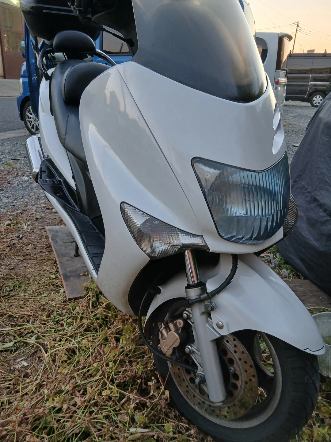 バイク スクーターマシェスティ125FIの写真2枚目