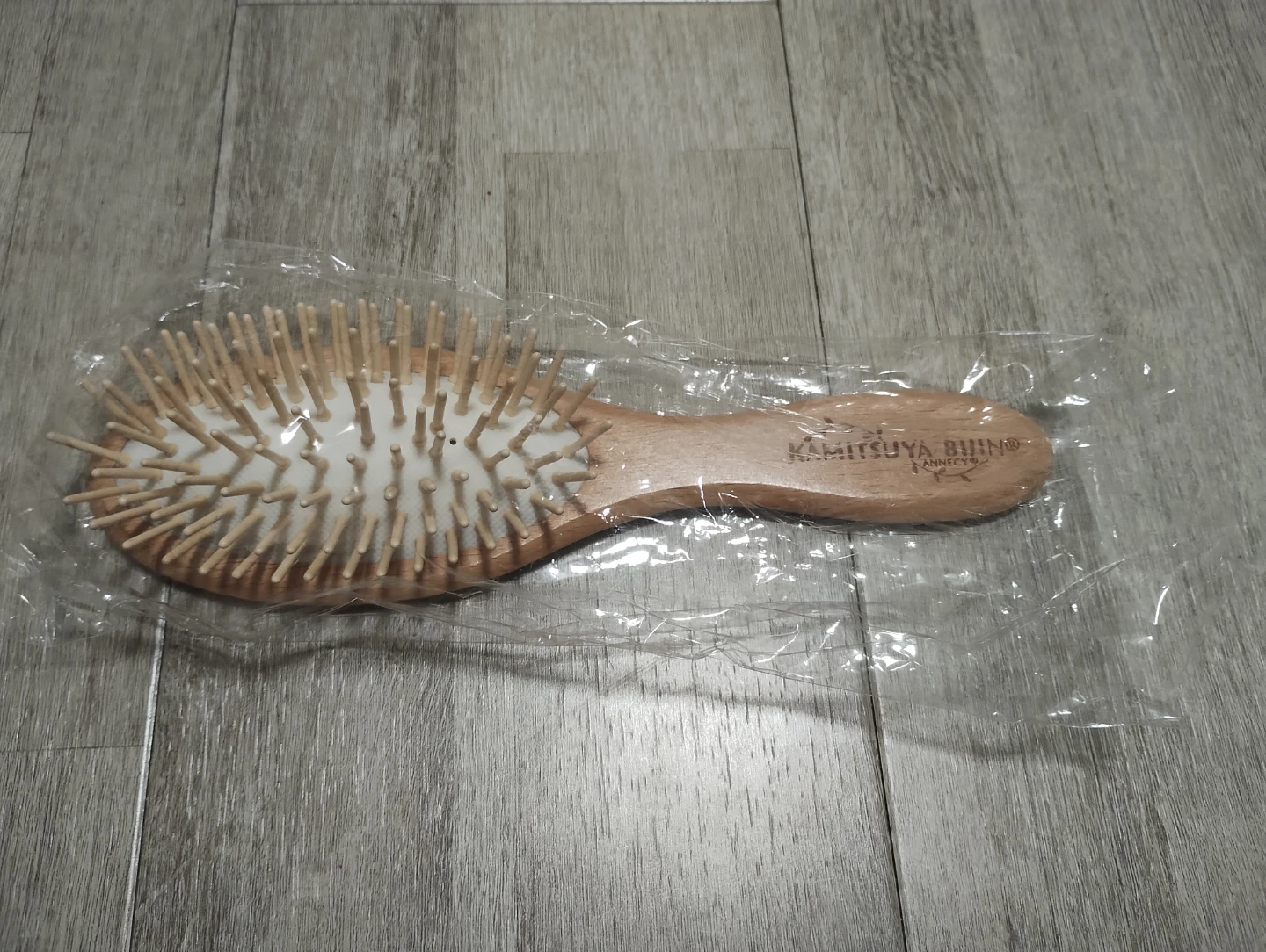 【新品】髪艶美人　ウッドピンクッションブラシ　木製ピンだから静電気を抑えるの写真6枚目