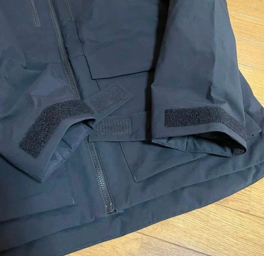 定価¥12,900 ユニクロ ハイブリッドダウンパーカ Lサイズの写真4枚目
