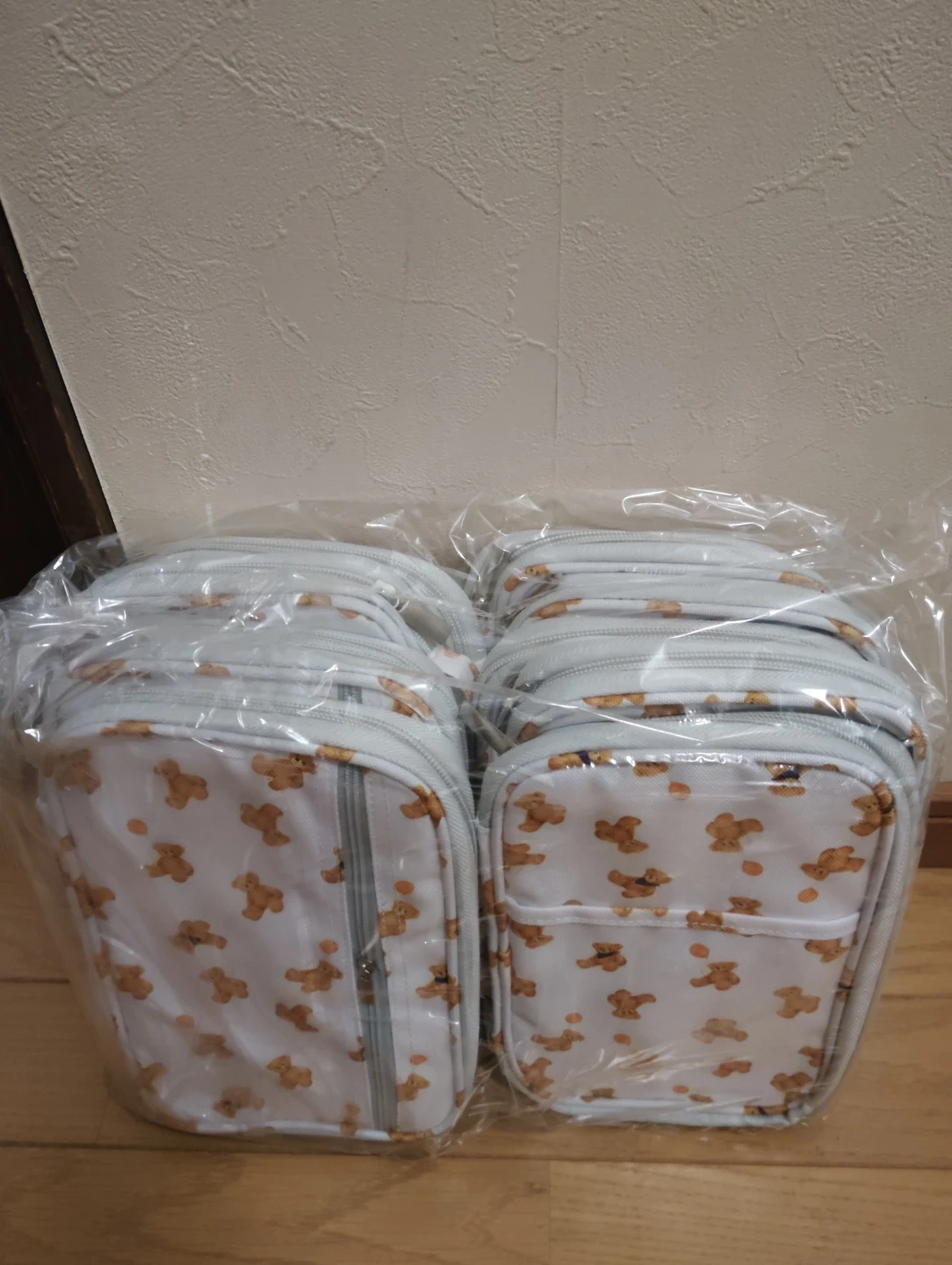 新品クマ柄 母子手帳ケースあげます