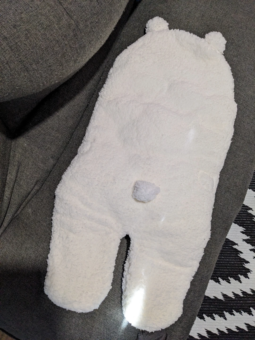 新品未使用◆ベビークマ耳おくるみ◆ふわふわ白の写真4枚目