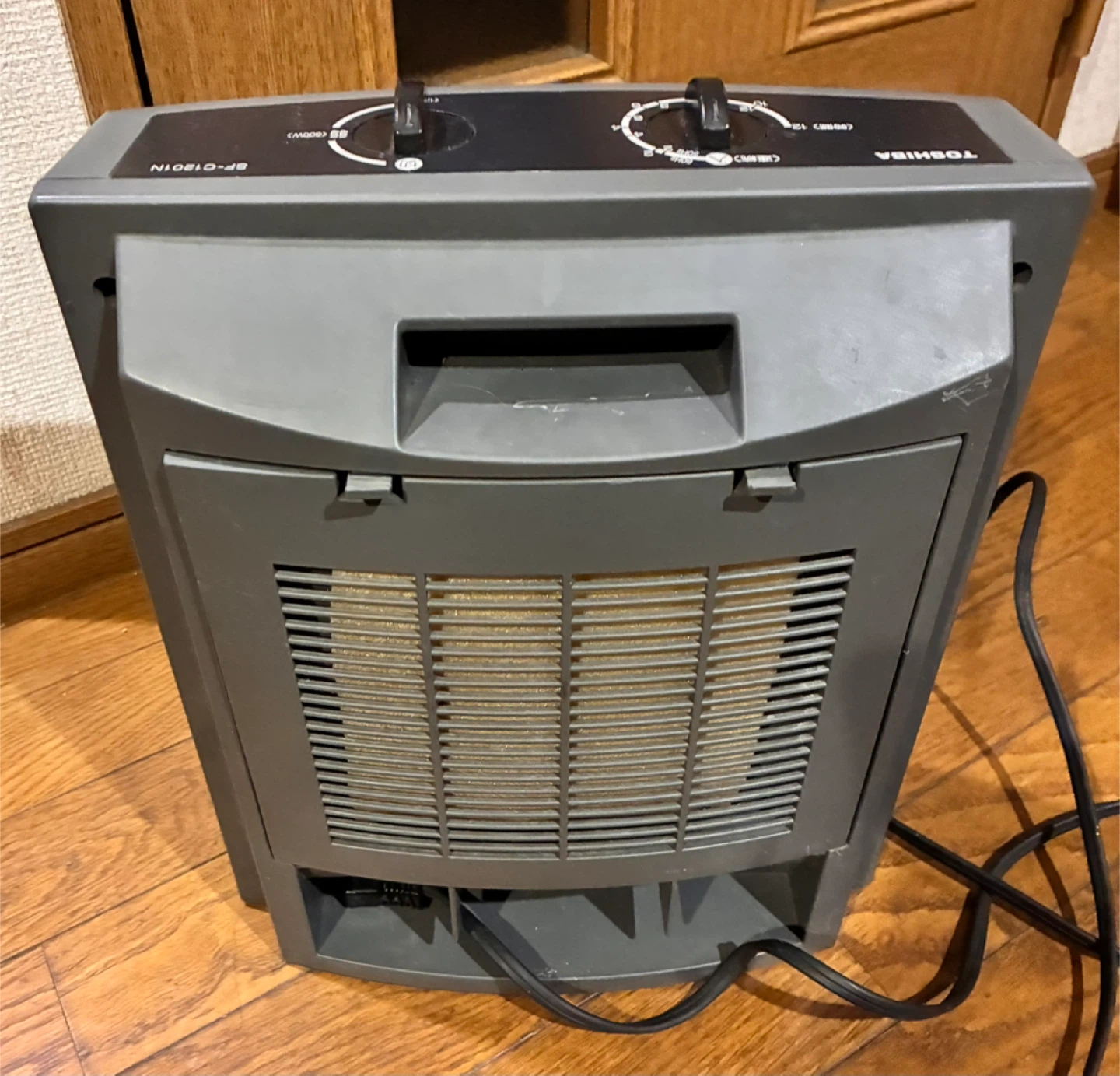 TOSHIBA セラミックヒーター SF-C120N 東芝 セラミックファンヒーター SF-C1201N - キャロット（Karrot）