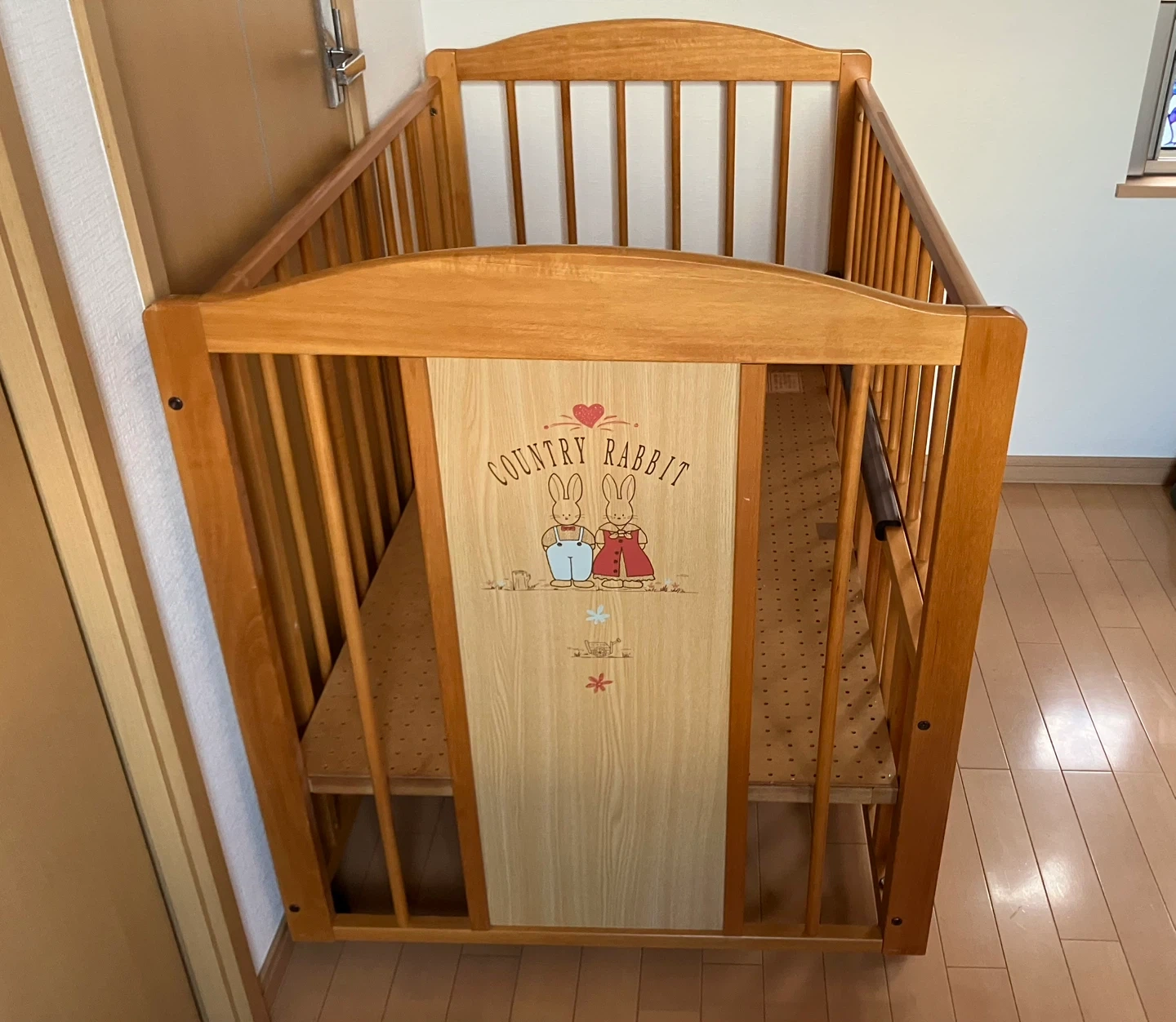 ベビーベッド キャスター付き 125x77x92cmの写真3枚目