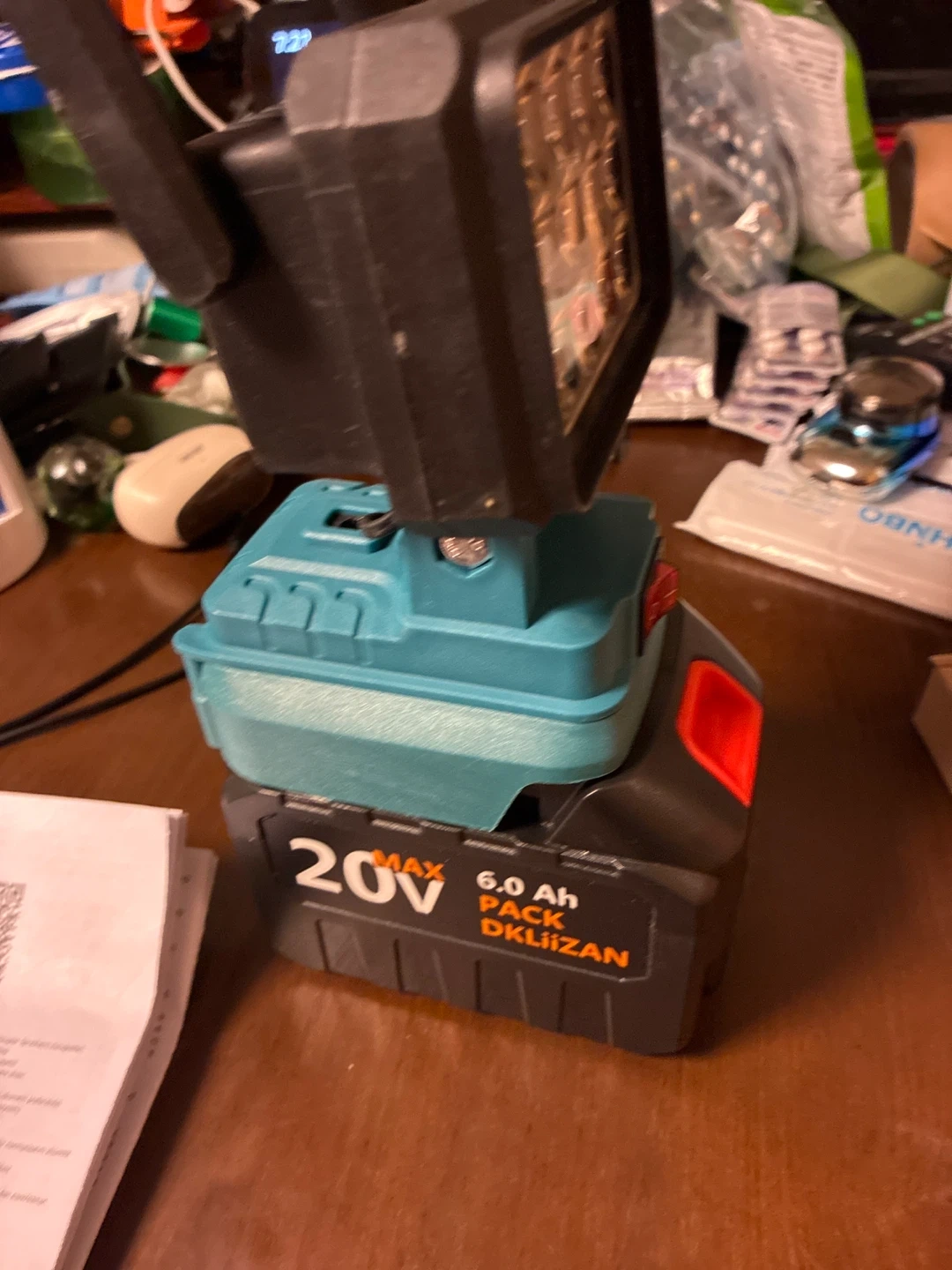 ワークライト 20V 6.0Ah DKLiiZAN