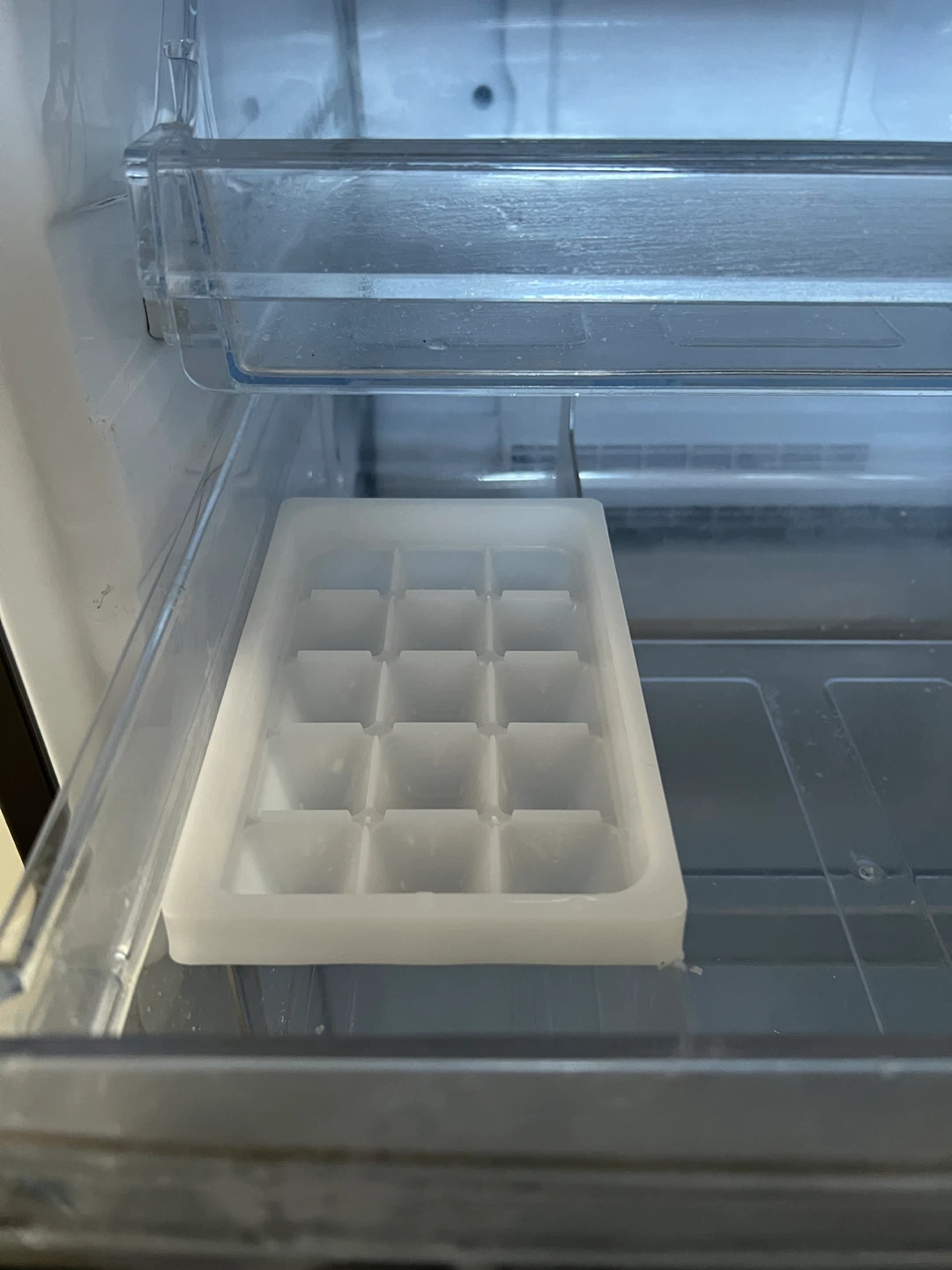 シャープ 冷蔵庫 受け渡し場所は三軒茶屋の写真7枚目