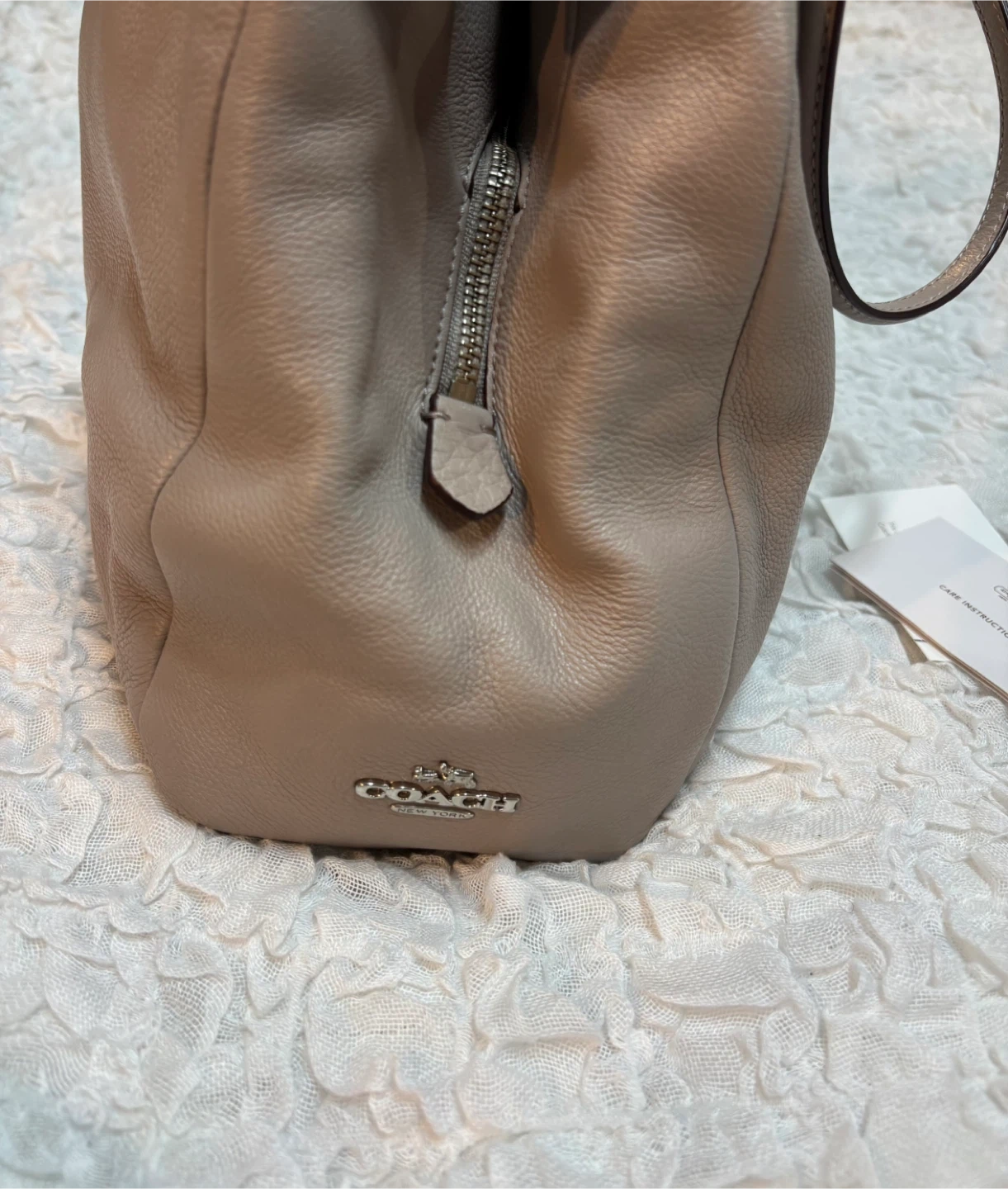 COACH マディソンレザーフィービー 中古美品の写真2枚目