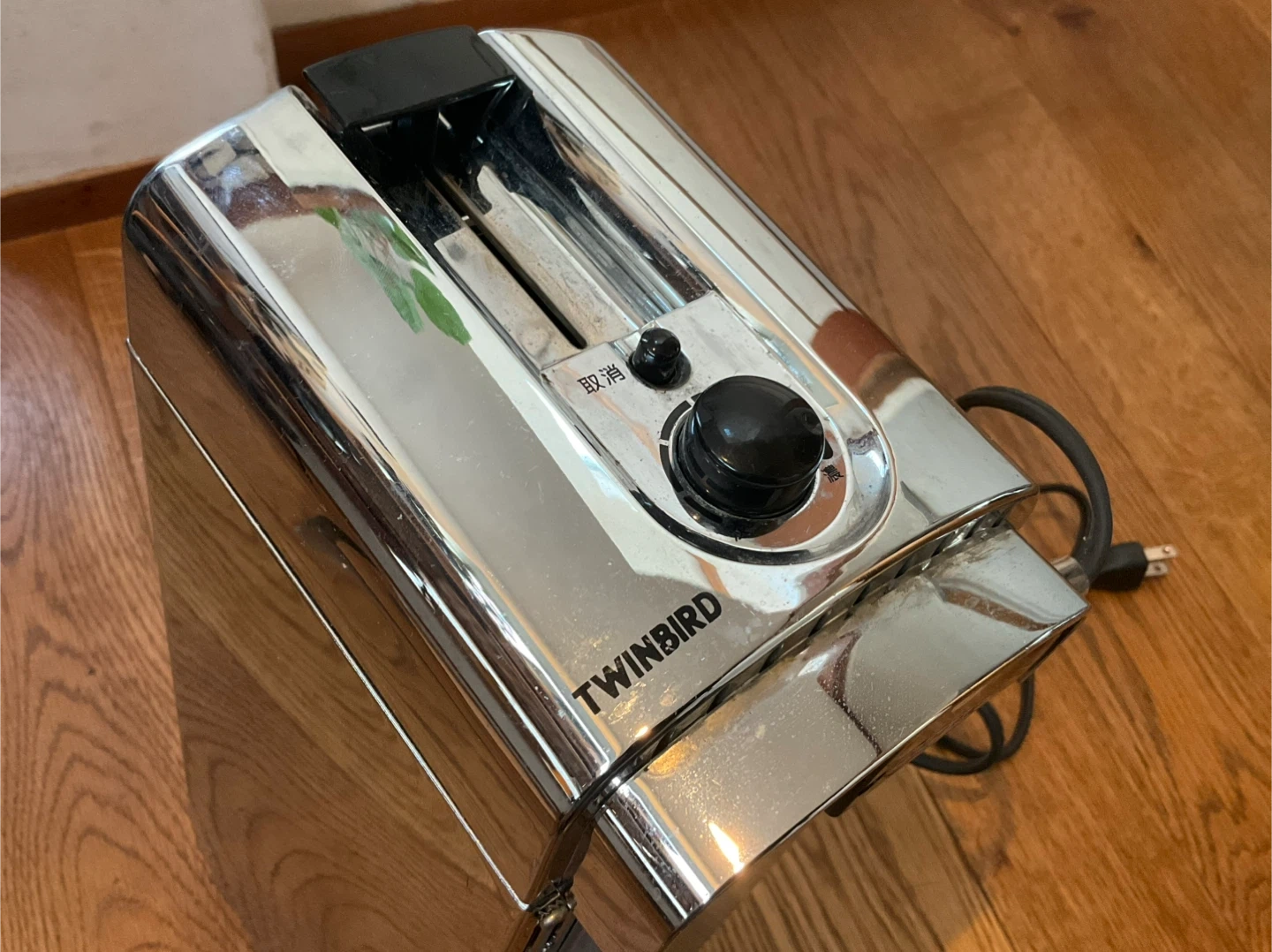 ツインバード ポップアップトースター TS-D658型の写真4枚目