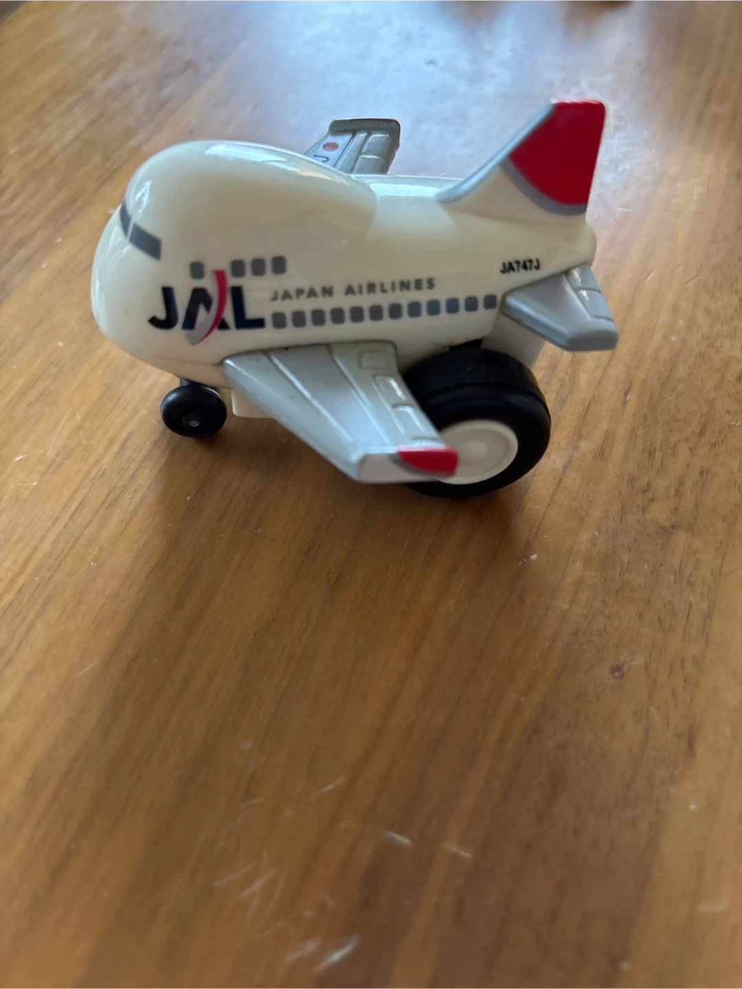 JAL 飛行機のおもちゃ