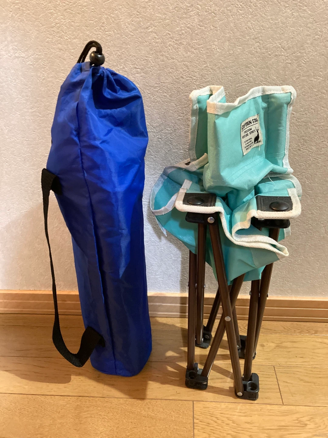折りたたみ小椅子　2脚セットの写真2枚目