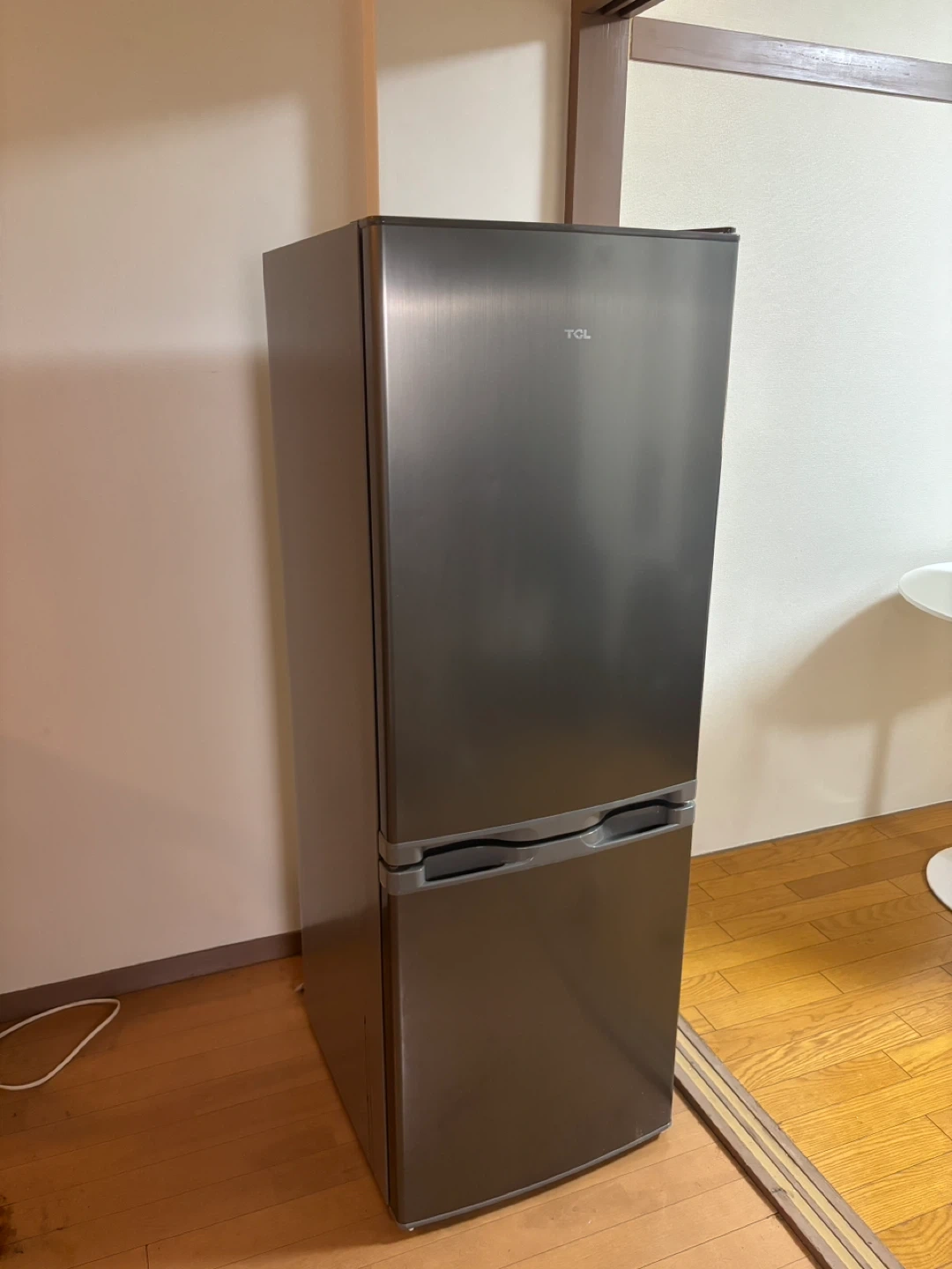 TCL冷蔵庫　173リットル　2024年製　中古品 TCL 173L冷蔵庫 2024年製 - キャロット（Karrot）