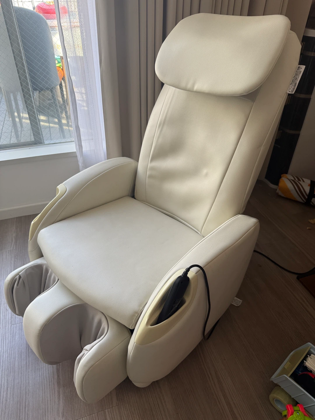 スライヴ マッサージチェア CHD-3400