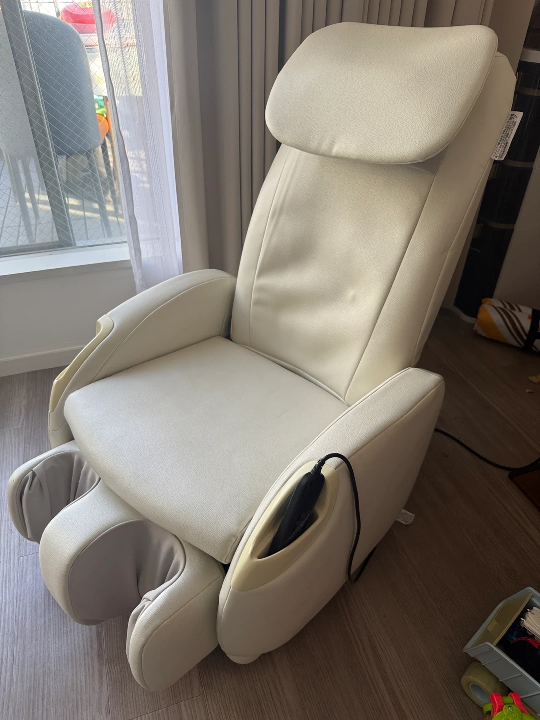 スライヴ マッサージチェア CHD-3400
