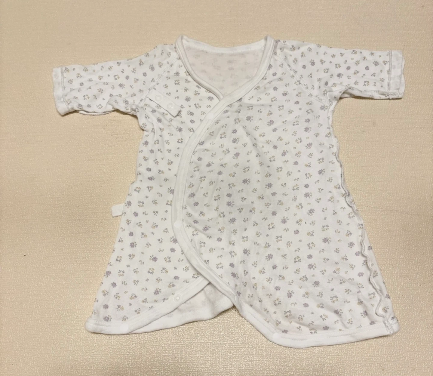 ベビー服 コンビ肌着 2枚セット50-60の写真2枚目