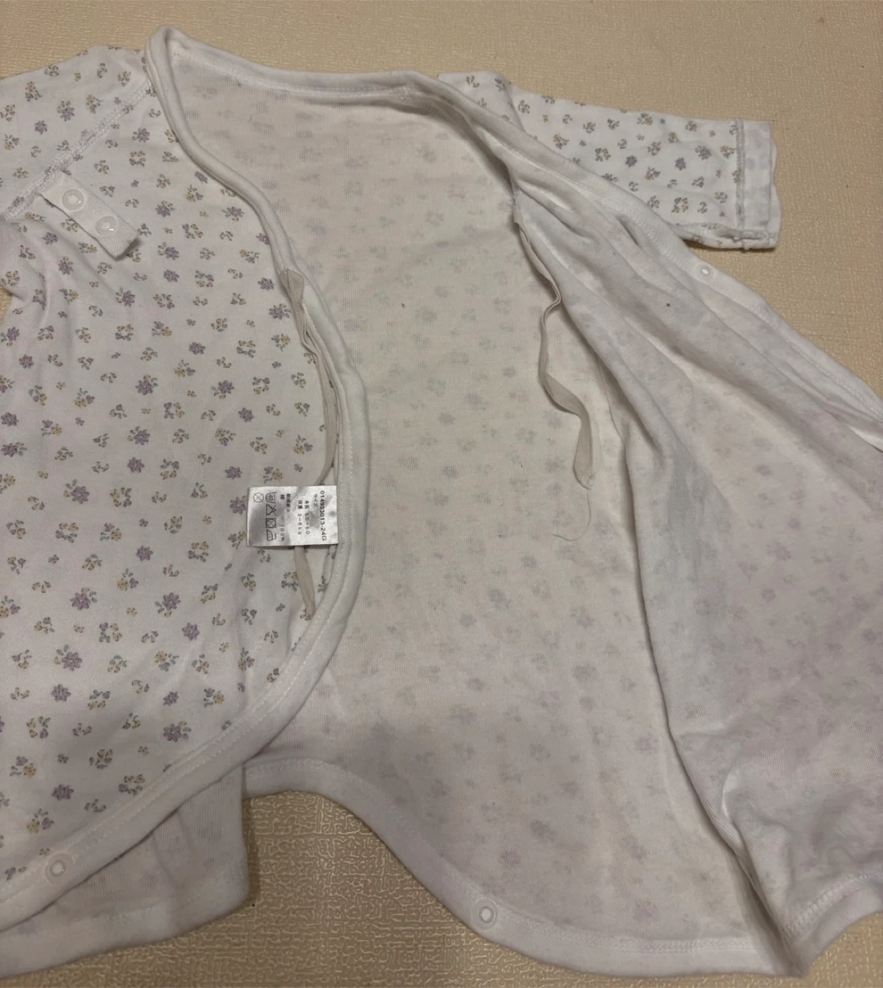 ベビー服 コンビ肌着 2枚セット50-60の写真8枚目