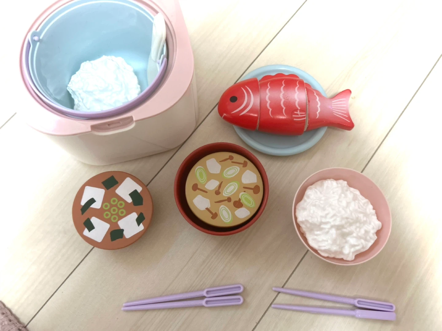 おままごと 炊飯器、ご飯、お味噌汁