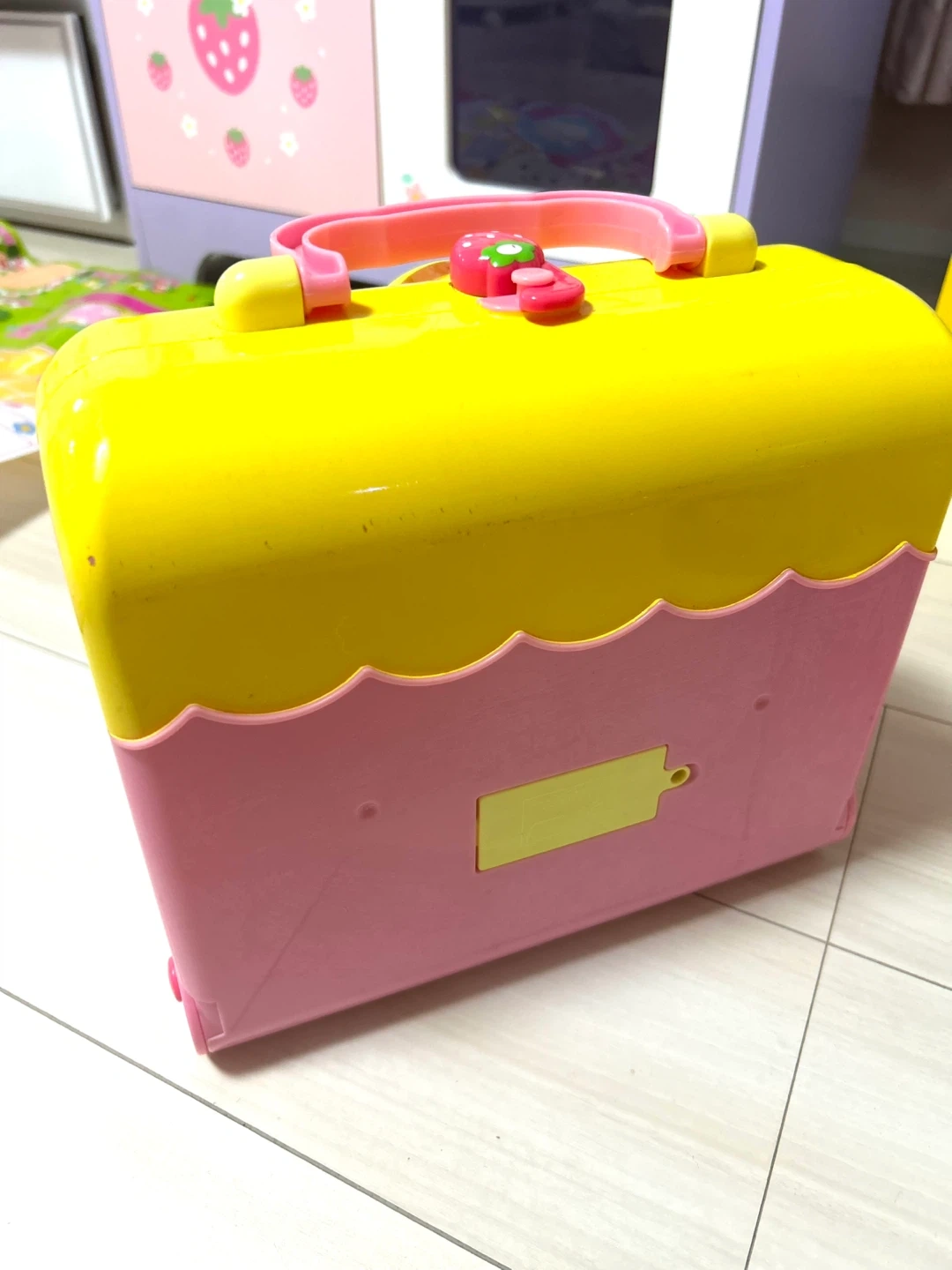 値下げしました!メルちゃん イチゴの美容室の写真4枚目