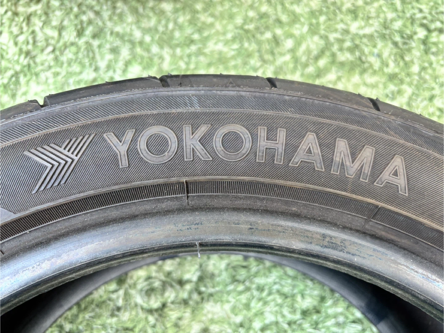 ヨコハマ ADVAN NEOVA AD08 R 195/50R15 タイヤ 2本セットの写真3枚目