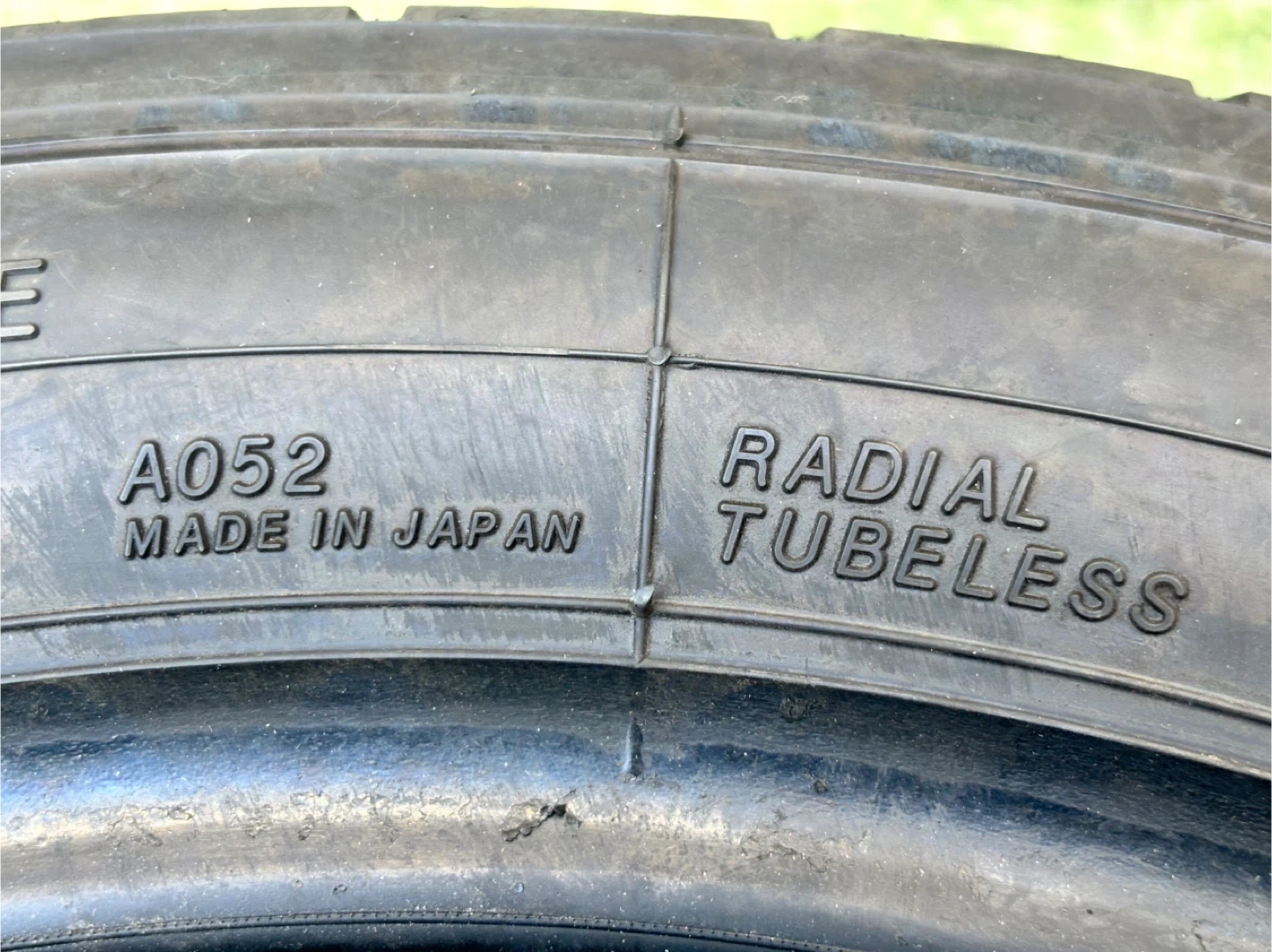 ヨコハマ ADVAN A052 タイヤ 195/50R15の写真5枚目