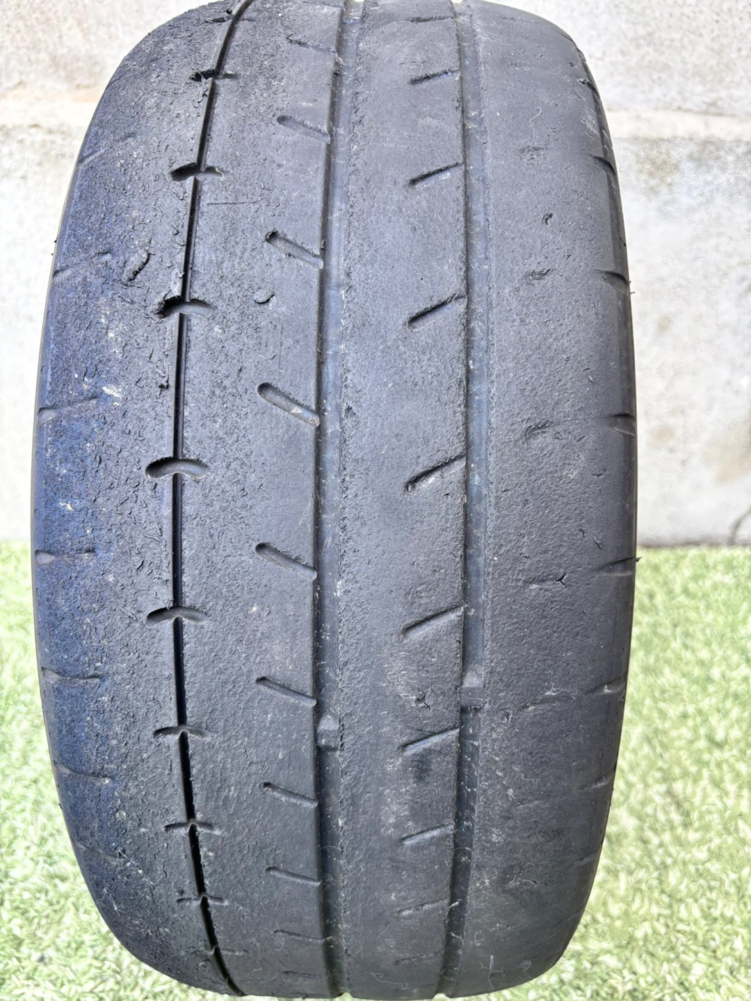 ヨコハマ ADVAN A052 タイヤ 195/50R15の写真8枚目