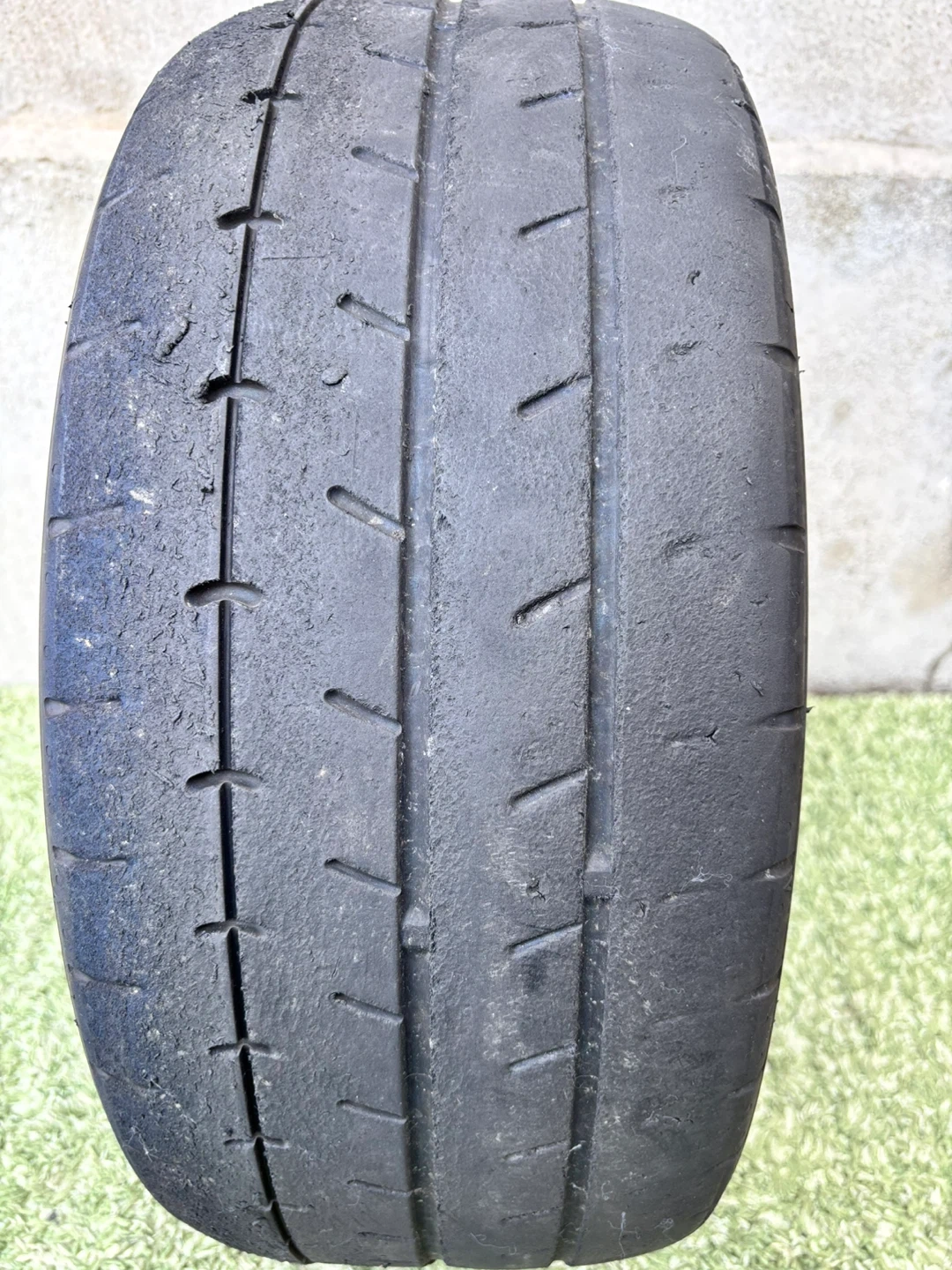 ヨコハマ ADVAN A052 タイヤ 195/50R15の写真8枚目