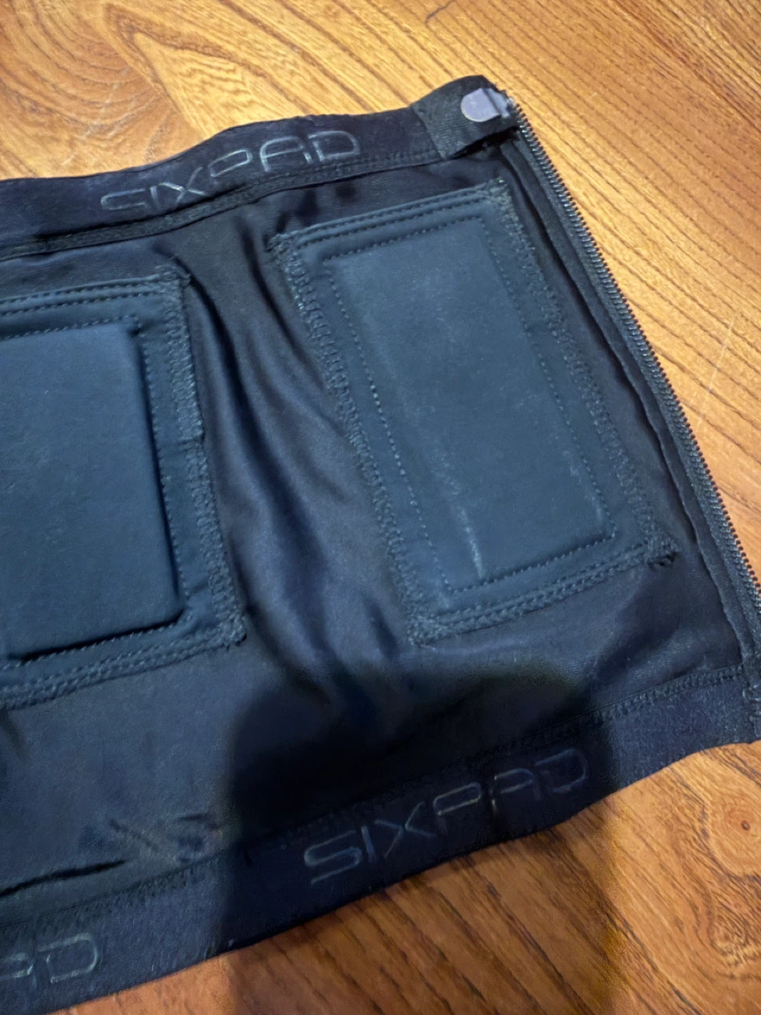 シックスパッド SIXPAD Powersuit Lite コアベルト Sサイズの写真5枚目