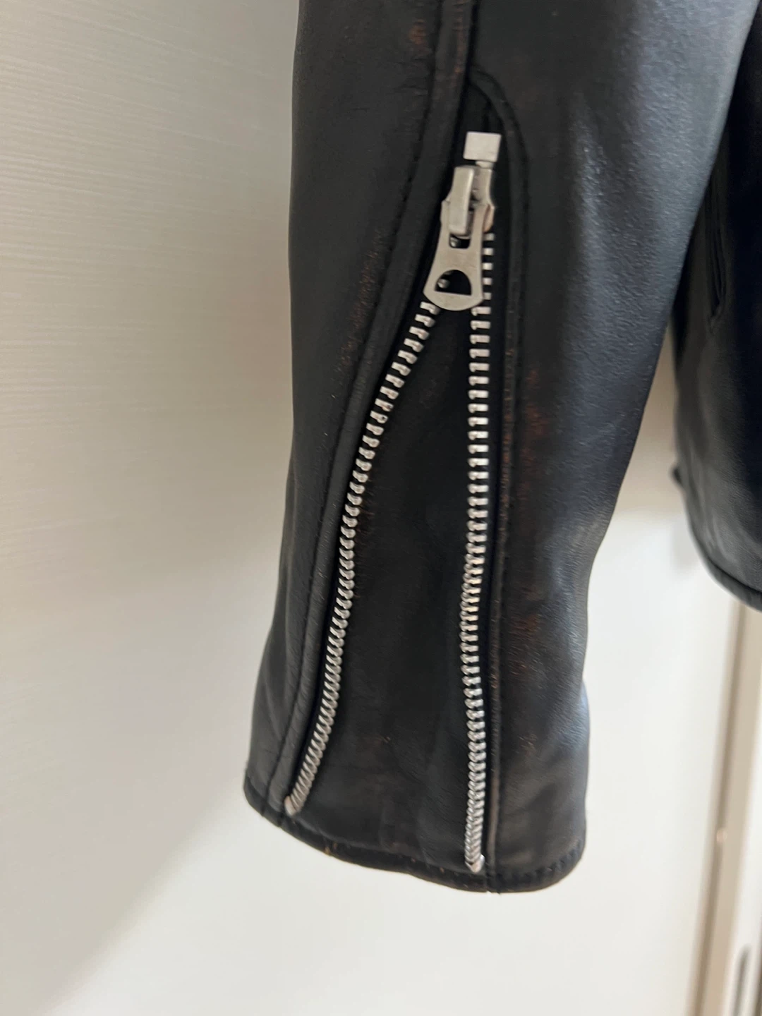 AVIREX AGED LEATHER CUSTOM RIDERSの写真3枚目