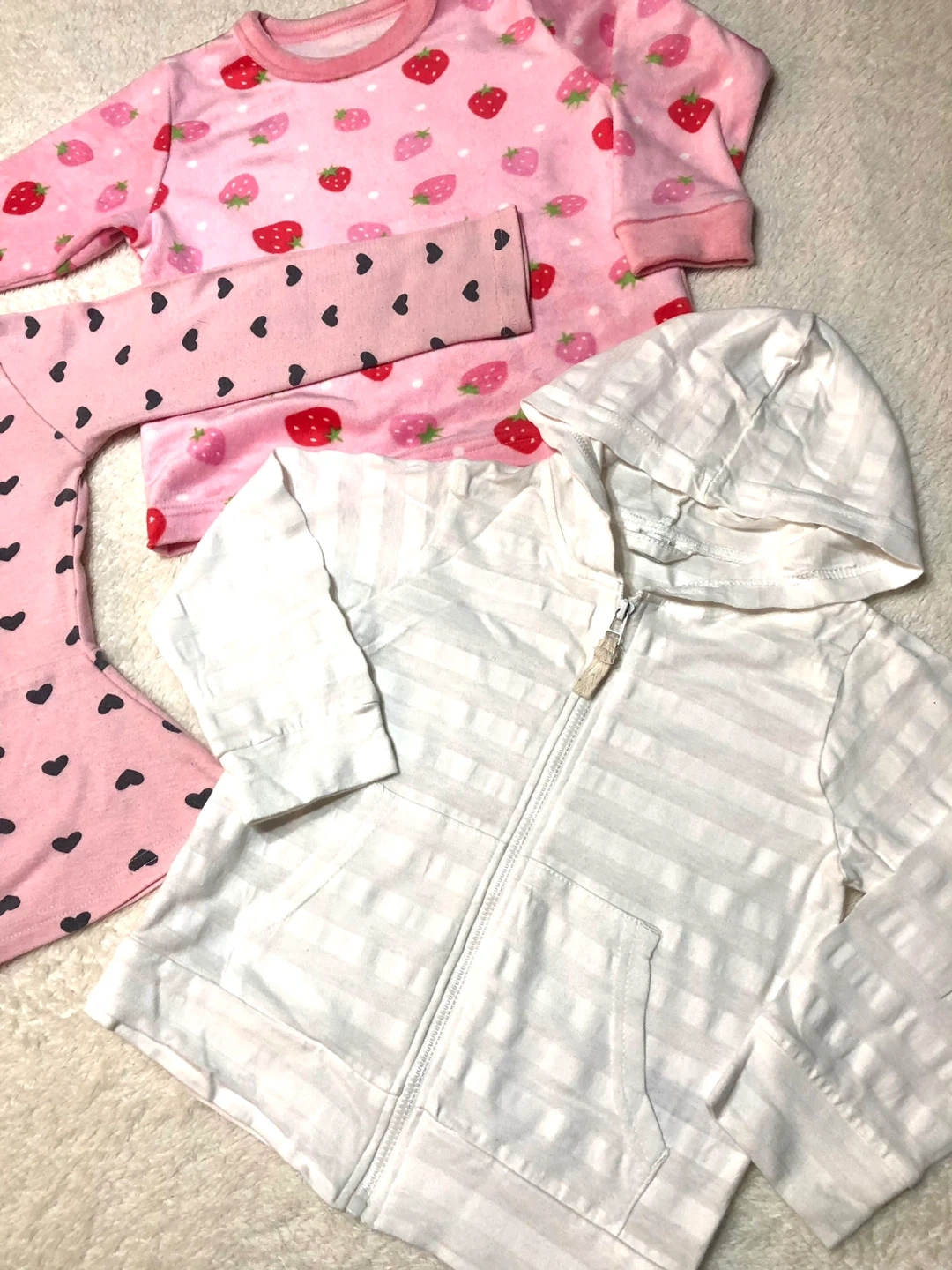 👧🌟✨3点セット:ブラウス2枚、長袖ブラウス1枚🌟✨の写真3枚目